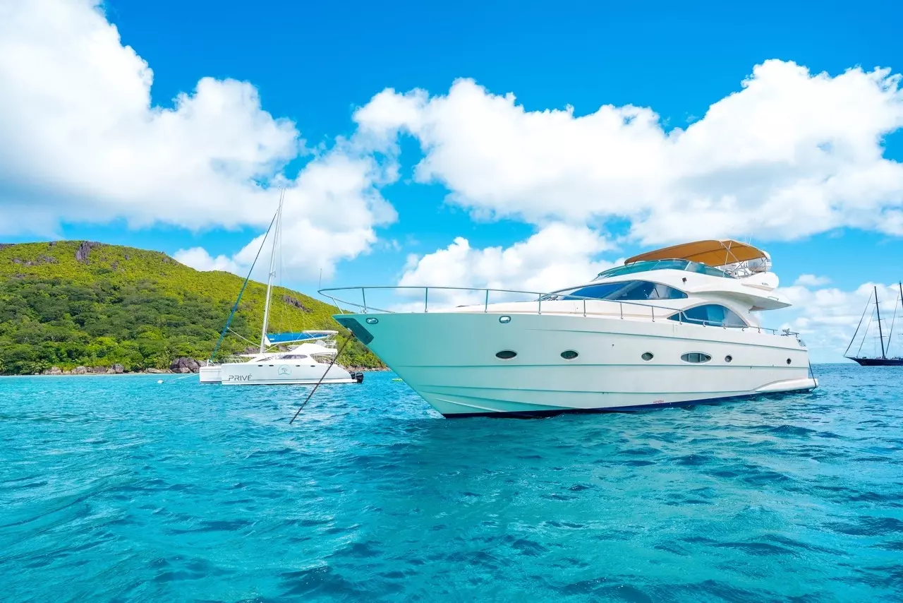 Casual by Astondoa - Special Offer for a private Motor Yacht Charter in Mahe with a crew