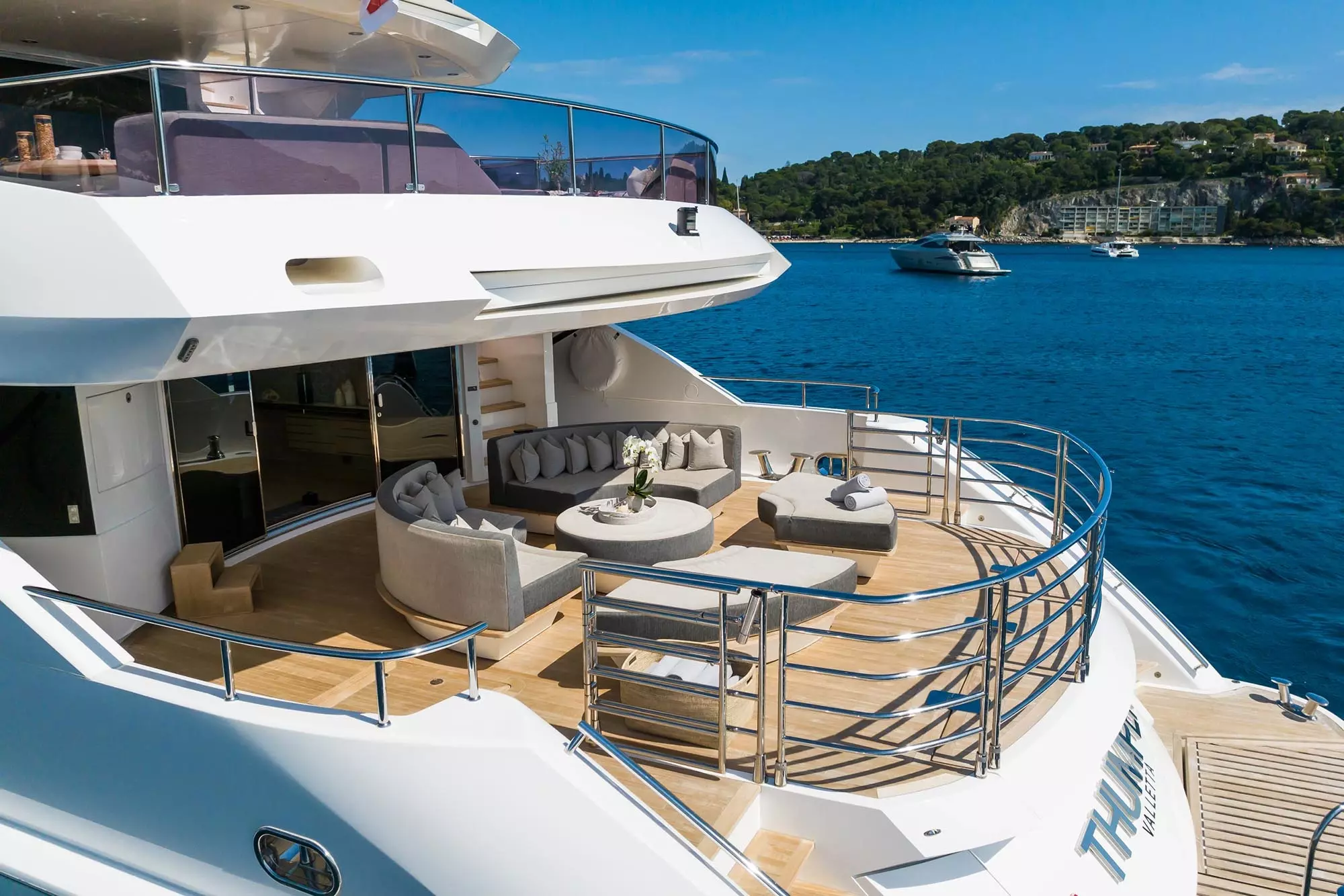 Thumper by Sunseeker – Private Superyacht Charter in Mallorca – Special Offer at Boatcrowd