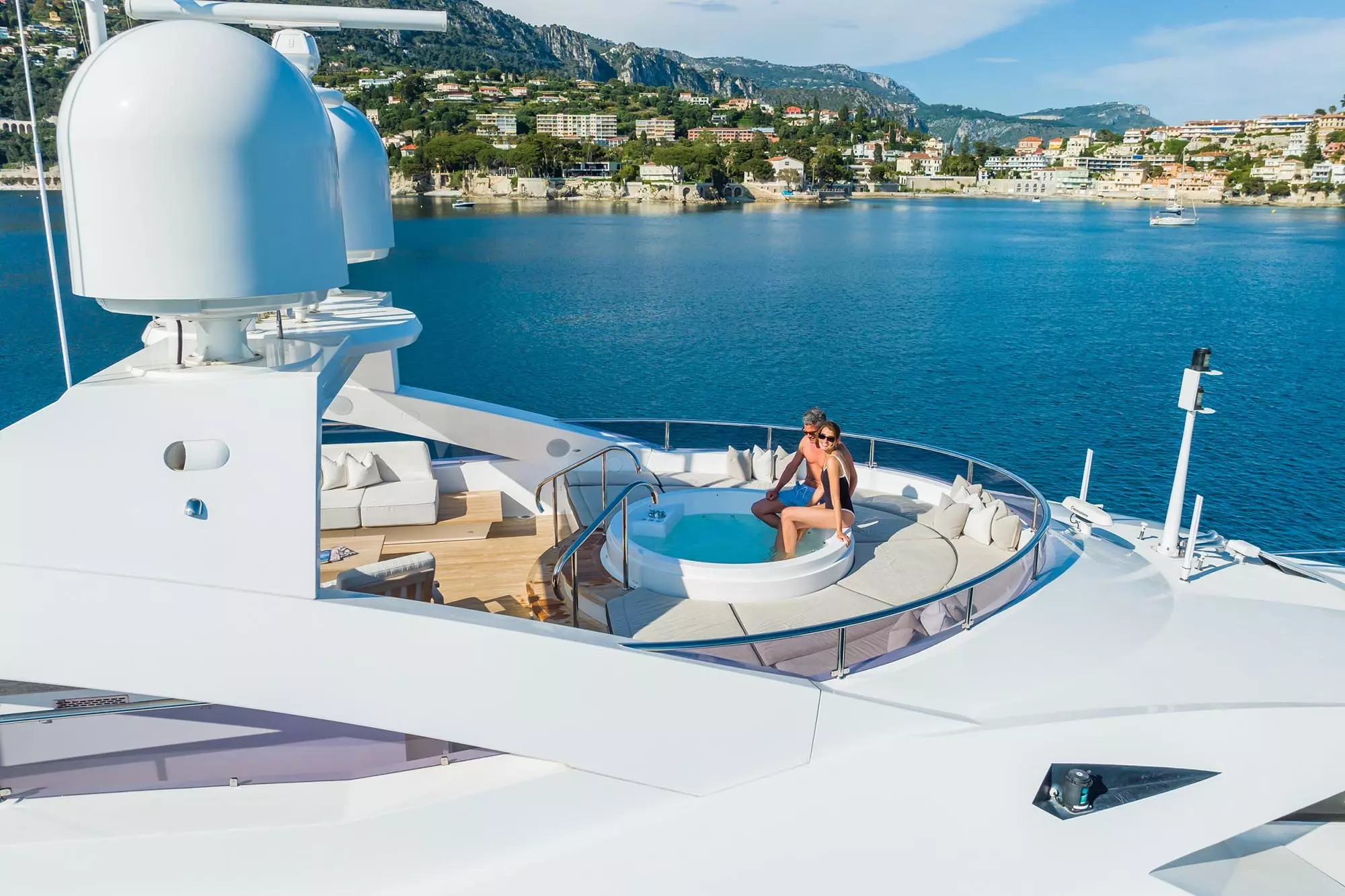 Thumper by Sunseeker – Private Superyacht Charter in Mallorca – Special Offer at Boatcrowd