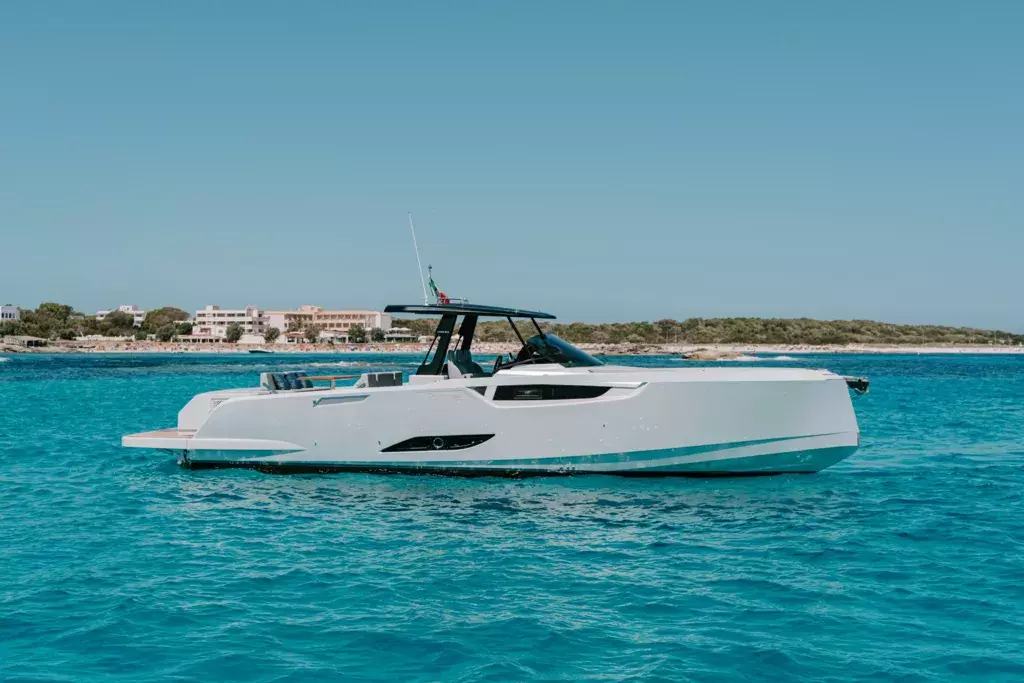 Caiman by Cayman Yachts - Special Offer for a private Power Boat Rental in Formentera with a crew