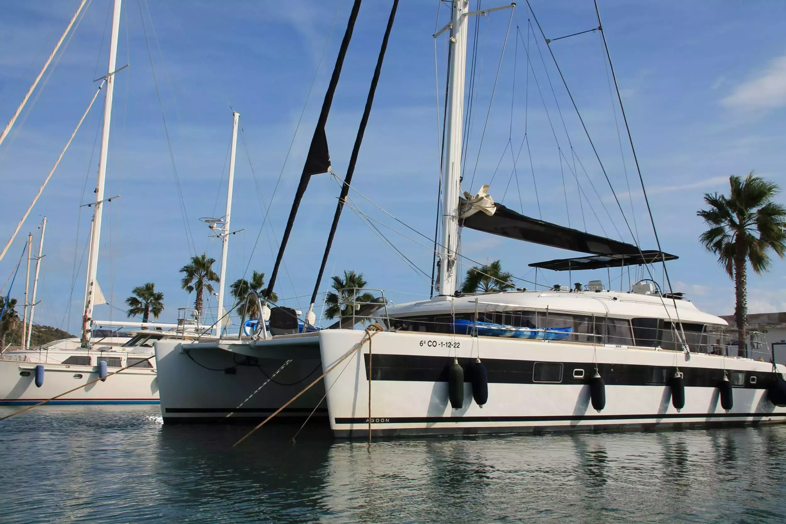 Jarana by Lagoon - Special Offer for a private Sailing Catamaran Rental in Marigot with a crew