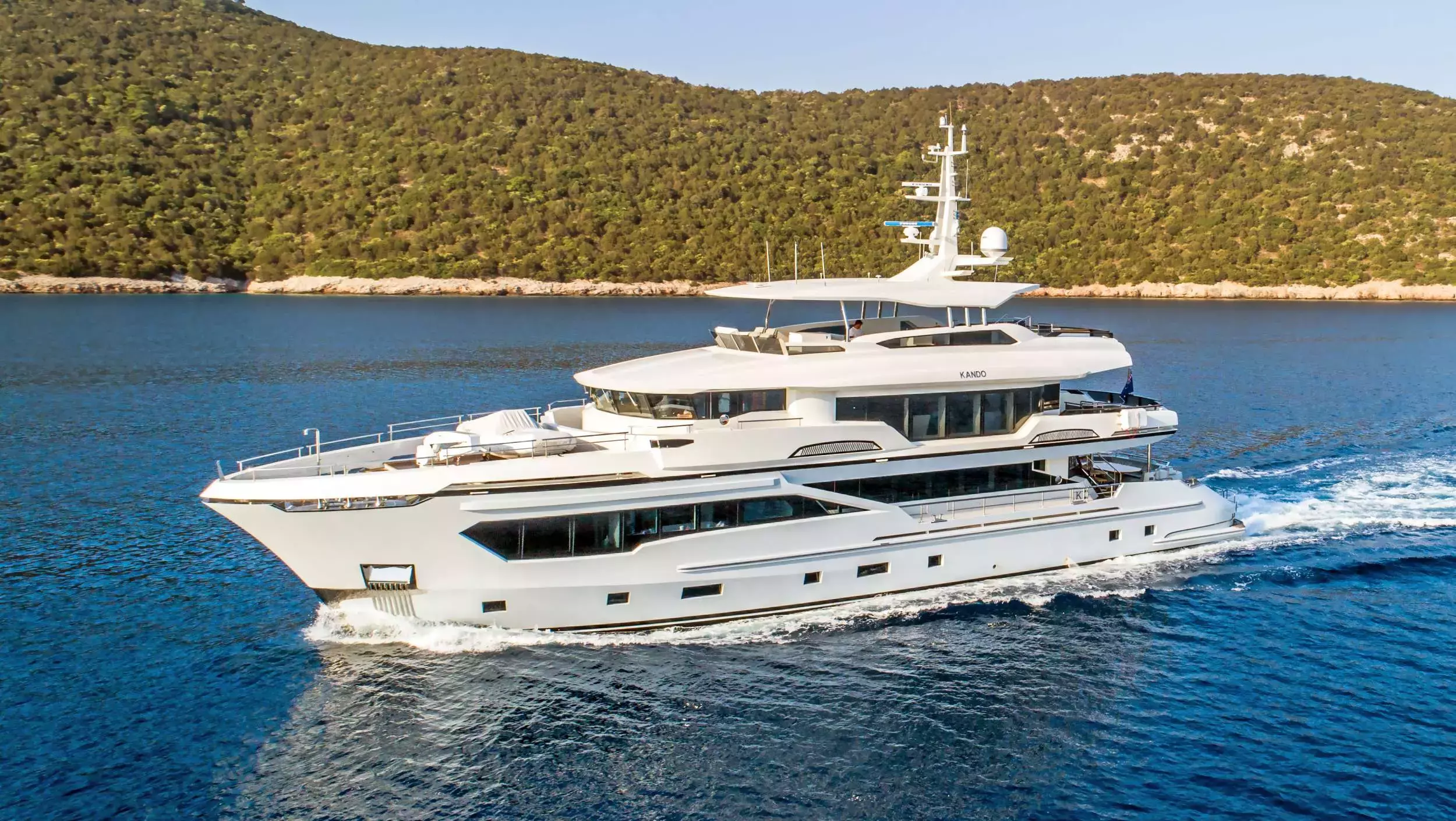 Kando by Custom Made - Special Offer for a private Motor Yacht Charter in Mykonos with a crew