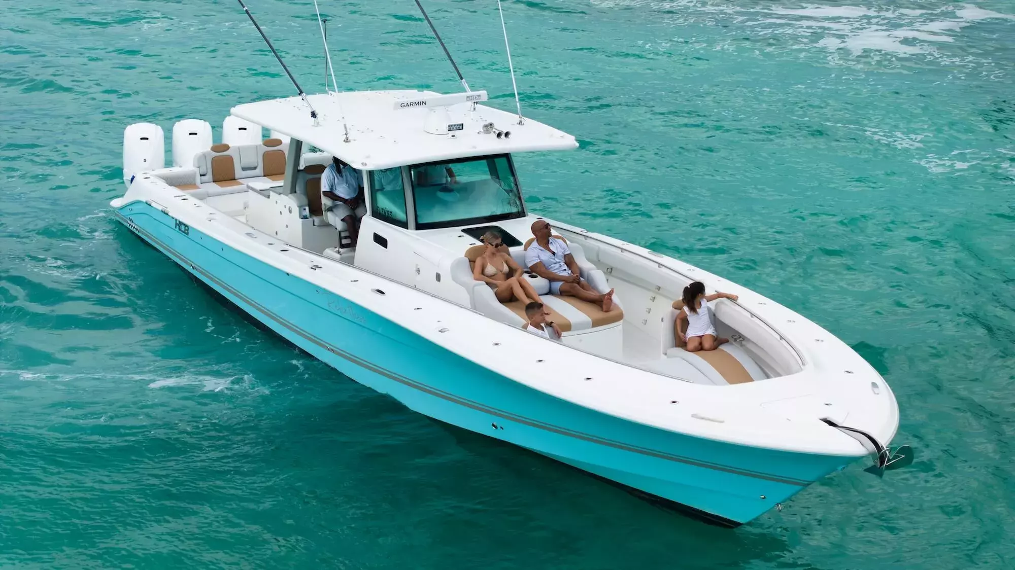 Suenos by HSB Yachts – Private Power Boat Charter in Providenciales – Special Offer at Boatcrowd