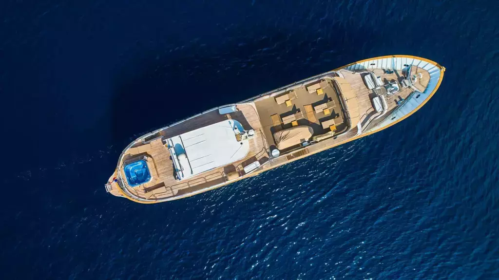 La Perla by Belena - Top rates for a Charter of a private Motor Yacht in Croatia
