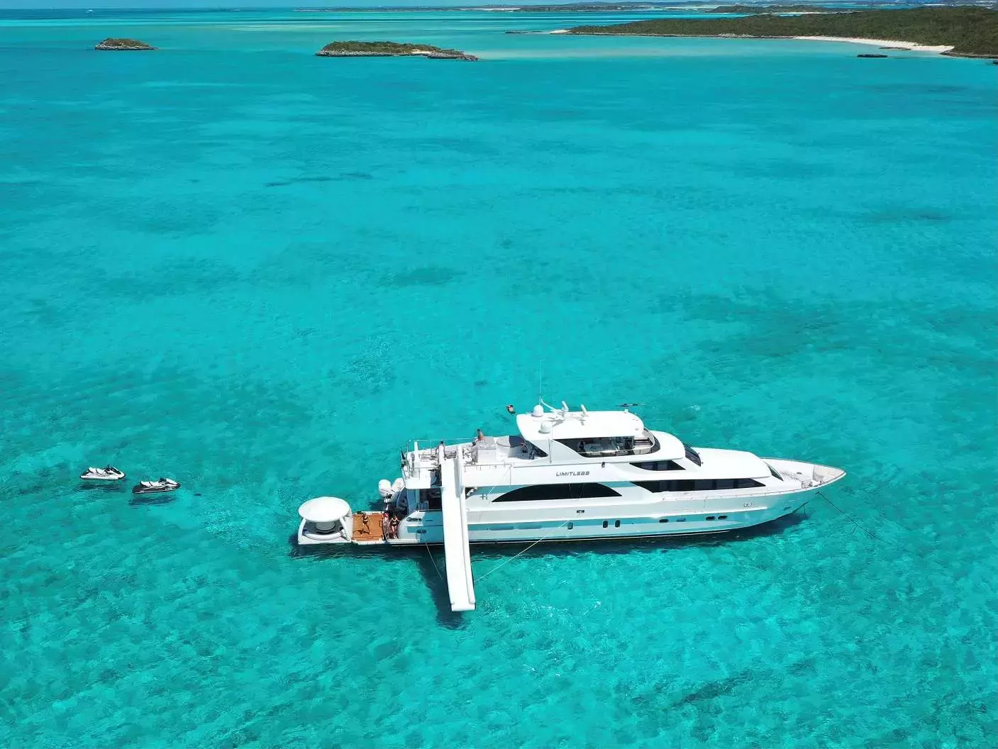 Limitless I by Hargrave - Special Offer for a private Motor Yacht Charter in Exuma with a crew