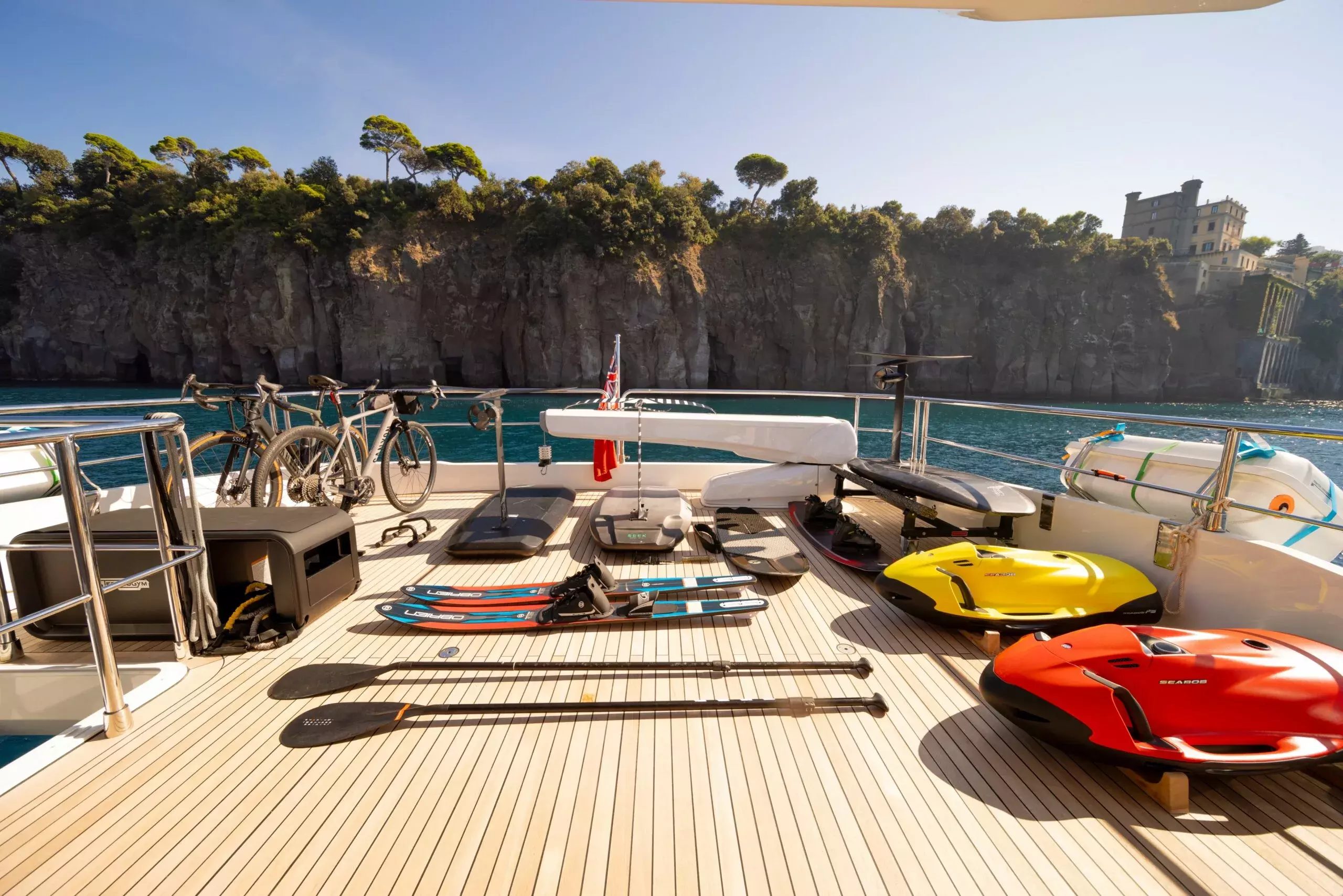 Kamoka by Numarine – Private Motor Yacht Charter in Nice