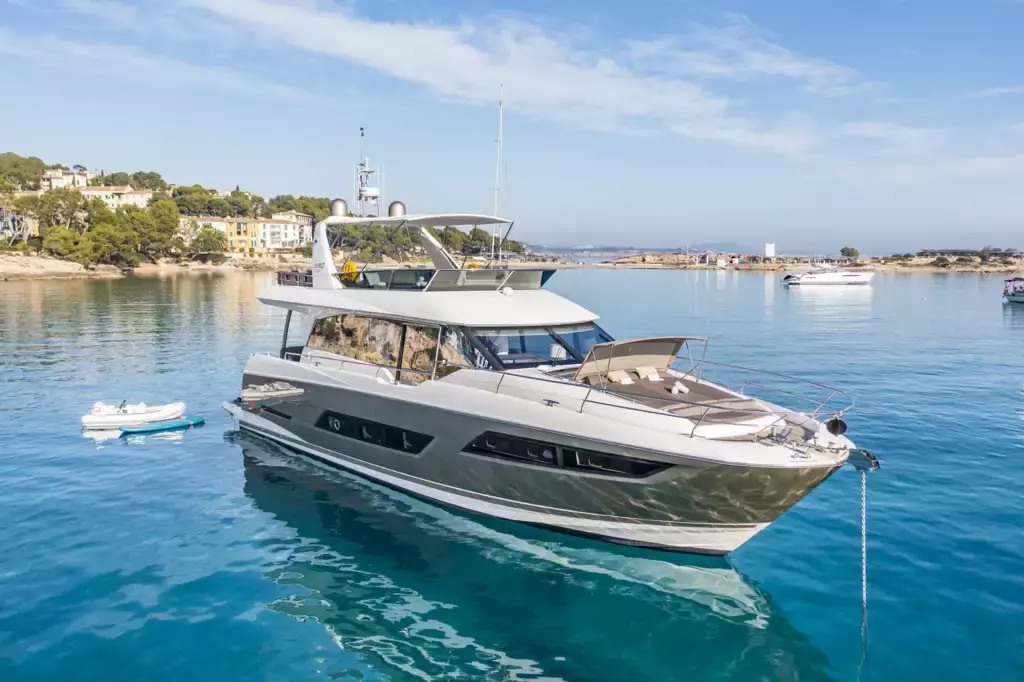 Blue M by Prestige Yachts - Special Offer for a private Motor Yacht Charter in Mallorca with a crew