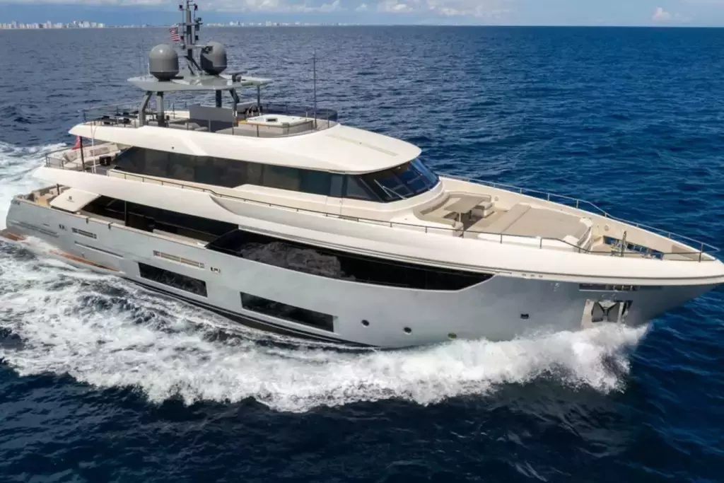 Cofina by Ferretti - Special Offer for a private Superyacht Charter in Nassau with a crew