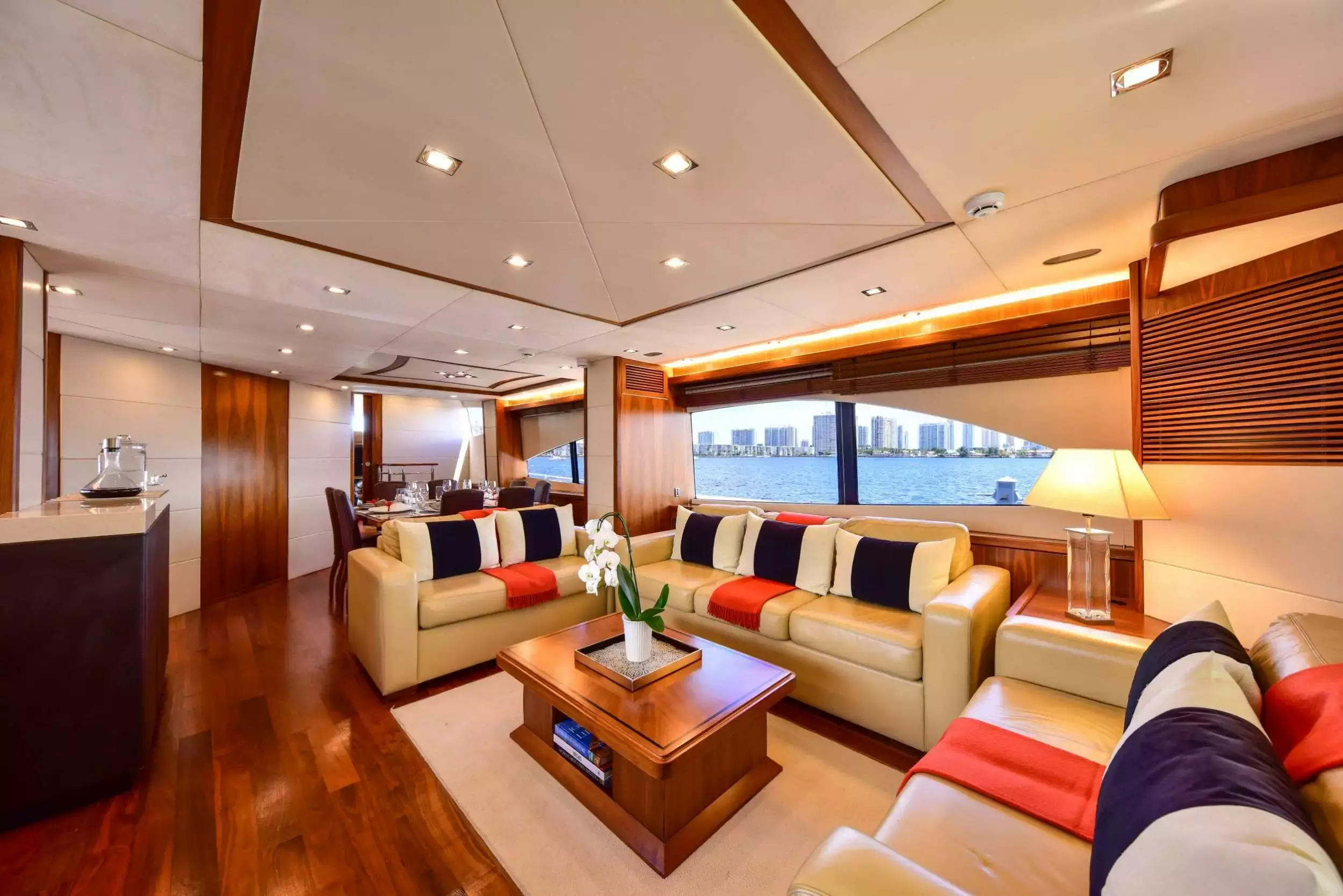 Catalana by Sunseeker - Top rates for a Charter of a private Motor Yacht in Bahamas