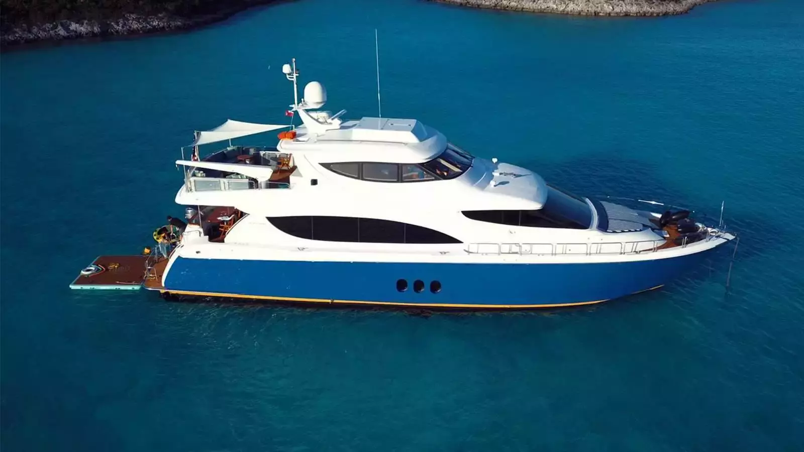 TopShelf by Hatteras - Special Offer for a private Motor Yacht Charter in Gros Islet with a crew