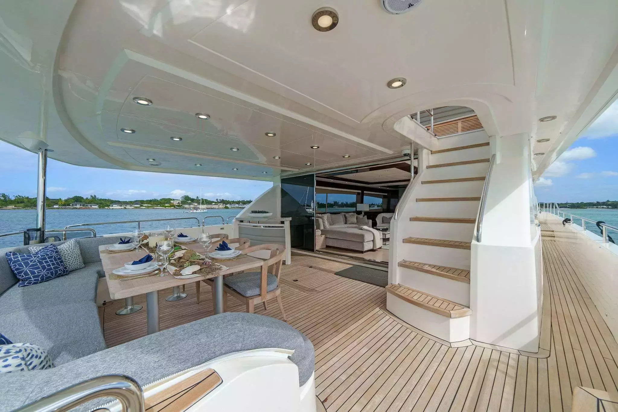 Current $ea by Princess - Special Offer for a private Motor Yacht Charter in Abacos with a crew