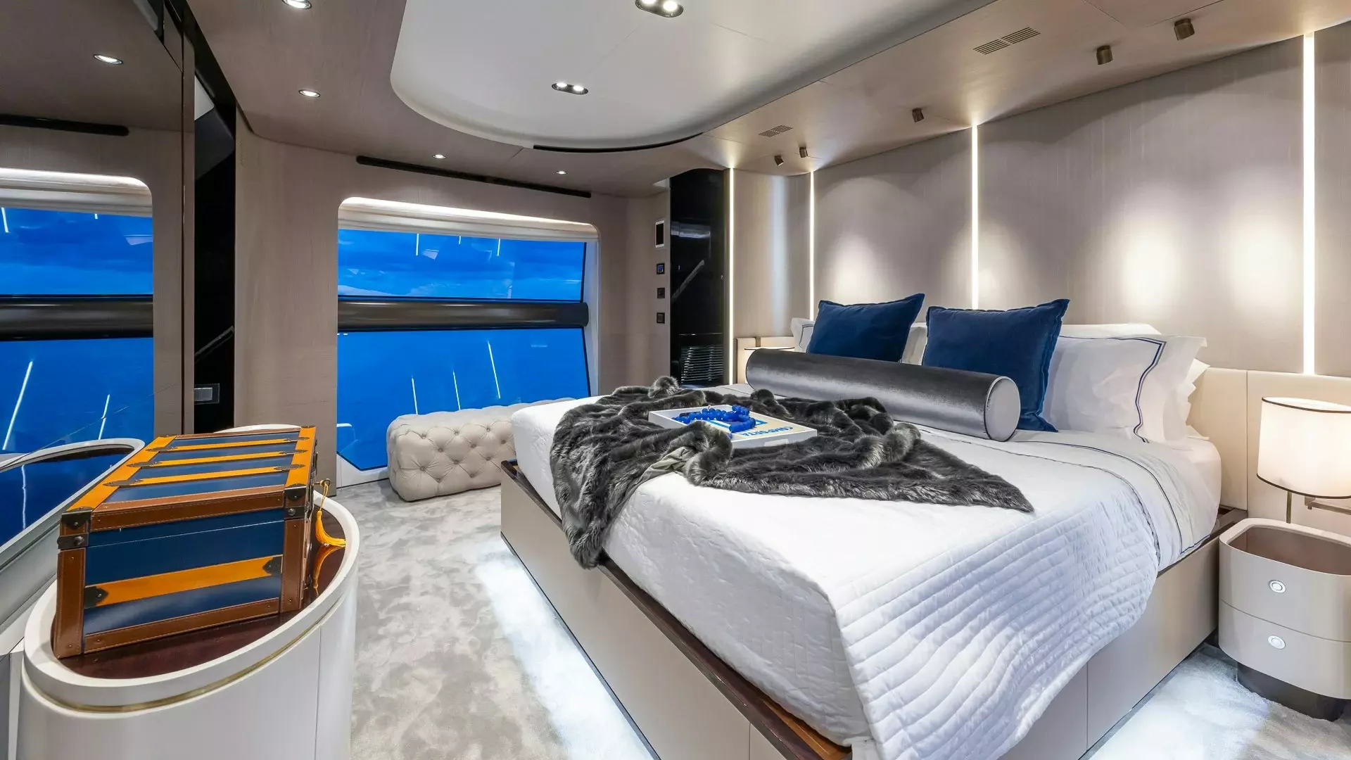 Pier Pressure by Azimut - Special Offer for a private Motor Yacht Charter in Miami with a crew