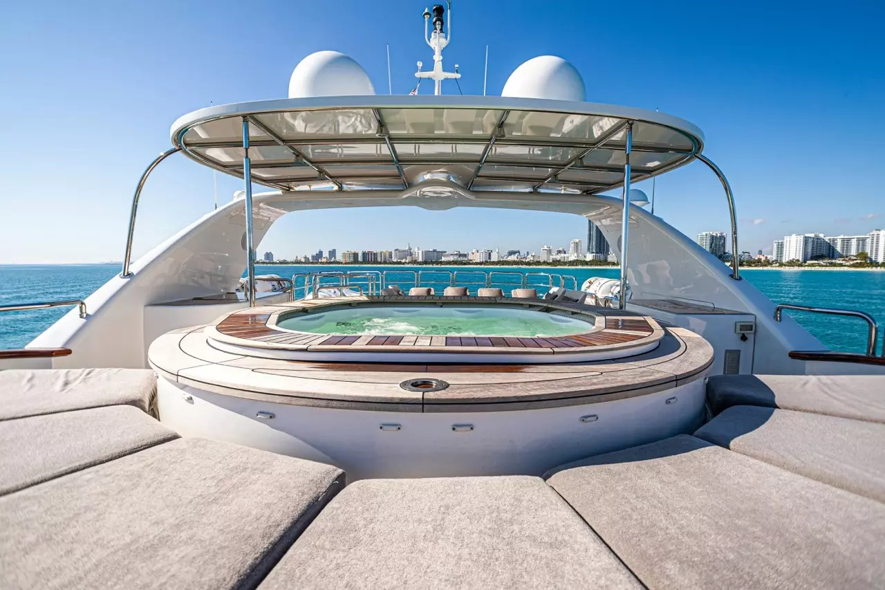 Arthur's Way by Benetti - Special Offer for a private Superyacht Charter in Miami with a crew