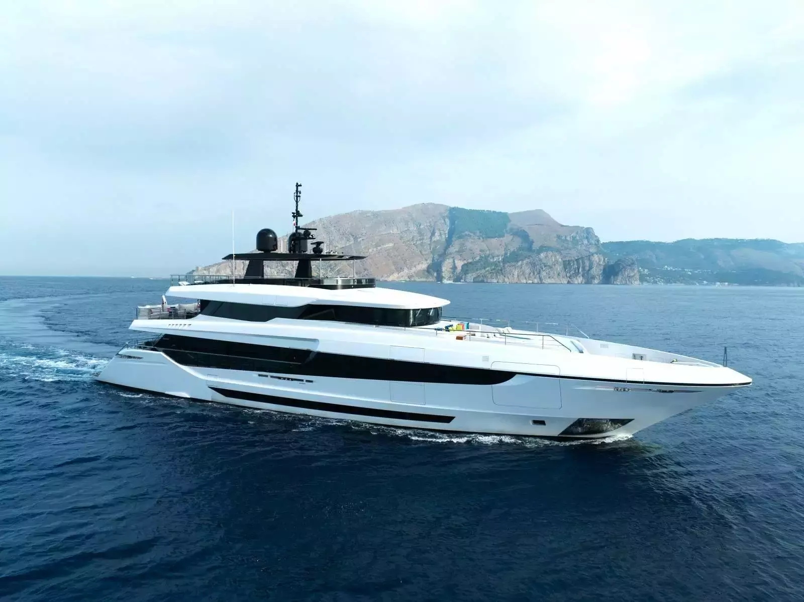 Halara by Overmarine - Special Offer for a private Superyacht Charter in Cap DAil with a crew