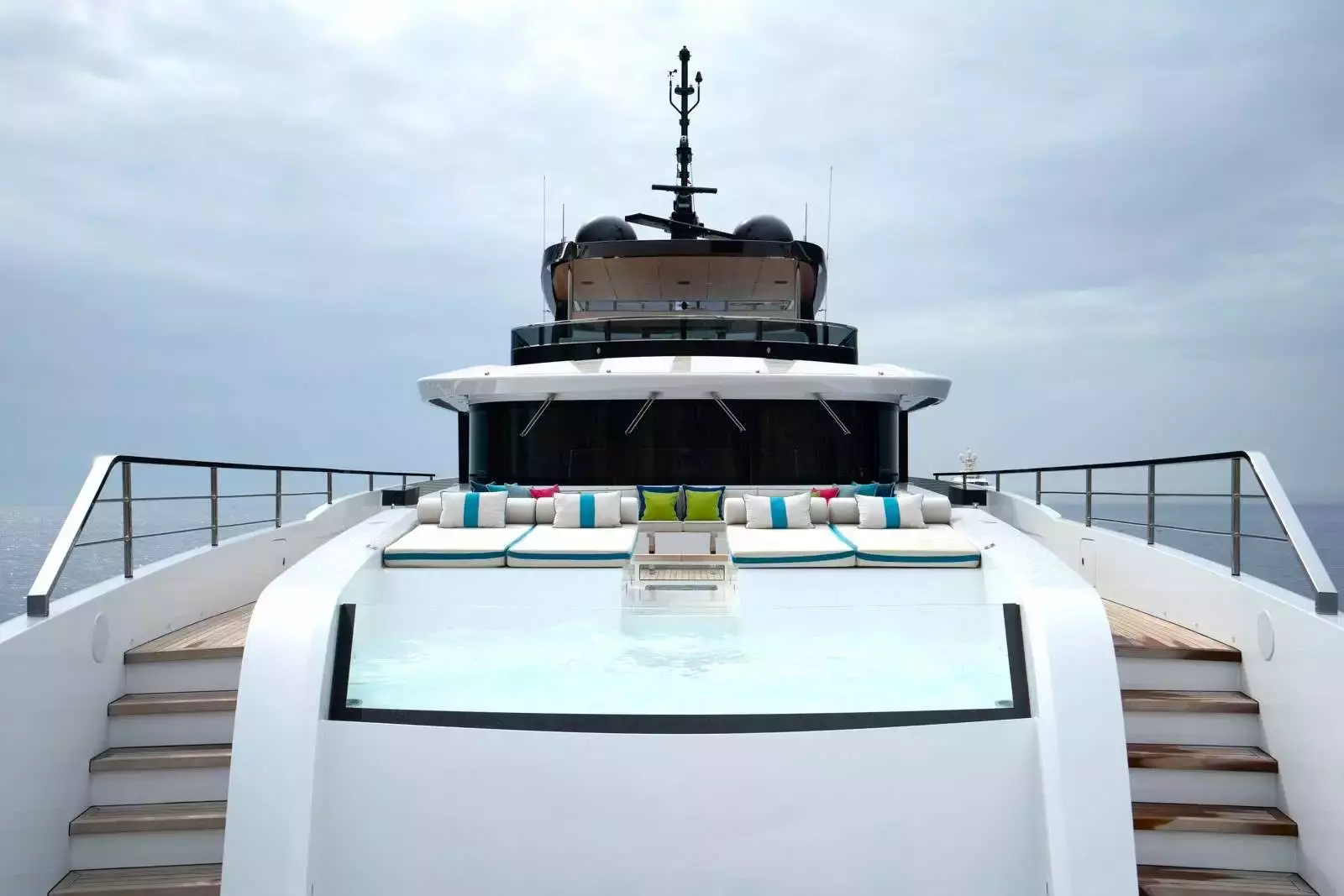 Halara by Overmarine - Top rates for a Rental of a private Superyacht in Italy