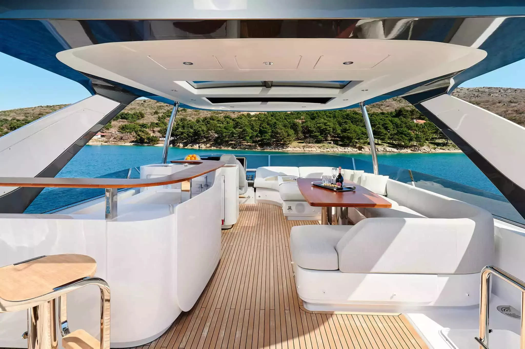 AZ Fly by Azimut - Special Offer for a private Motor Yacht Charter in Zadar with a crew