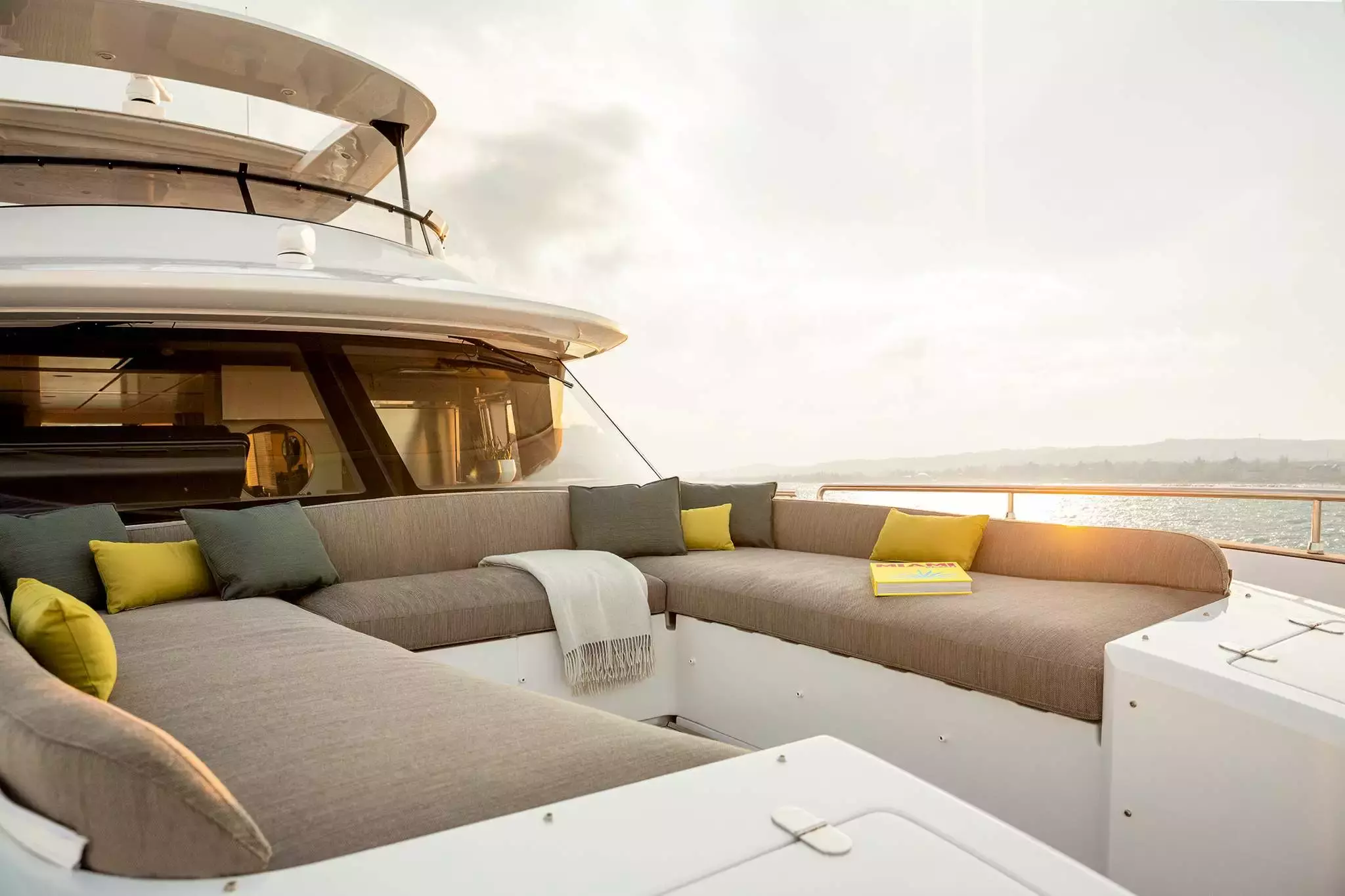 Maghellano by Azimut - Special Offer for a private Motor Yacht Charter in Zadar with a crew