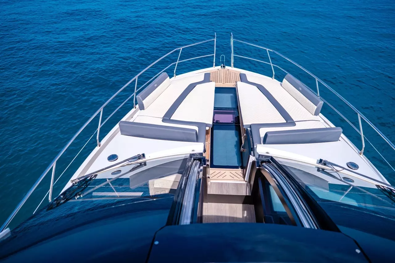 FG Star by Galeon - Special Offer for a private Motor Yacht Charter in Zadar with a crew
