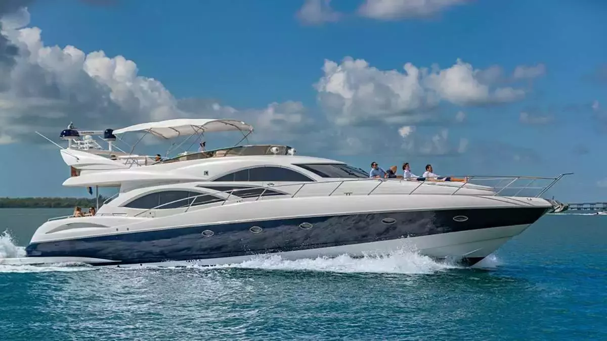 Giuli by Sunseeker - Top rates for a Charter of a private Motor Yacht in Florida USA
