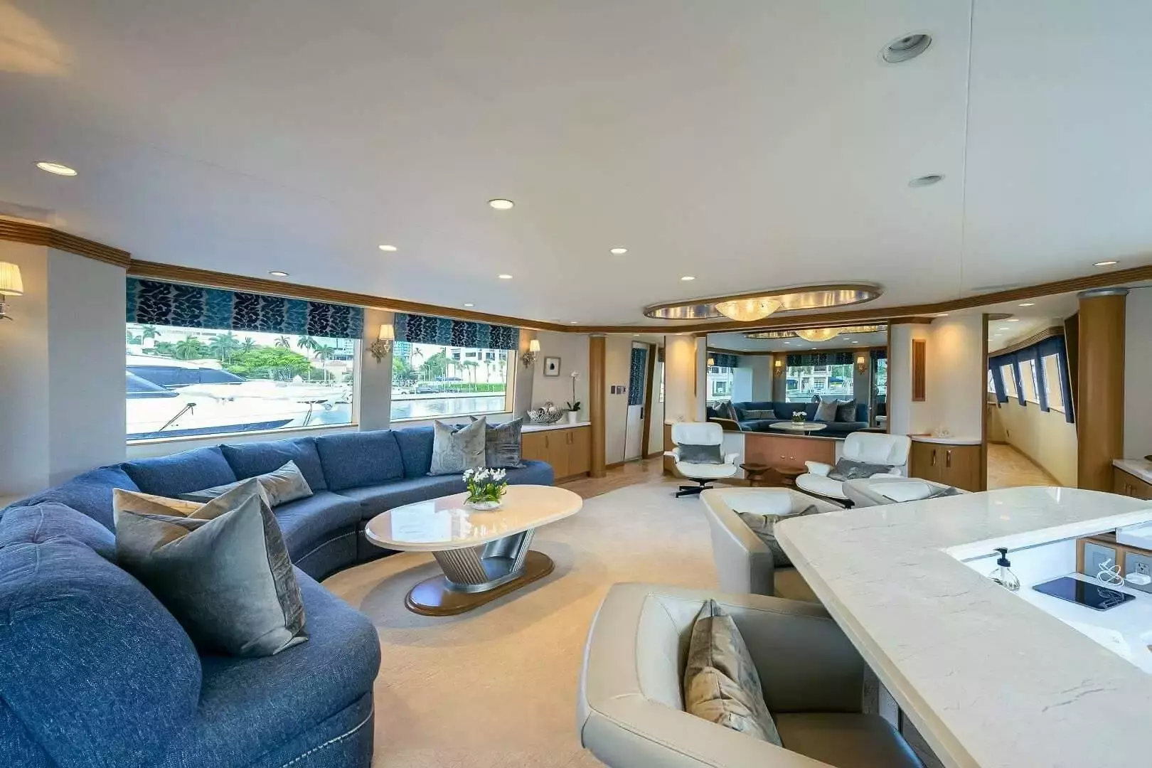 Hard Times by Westport - Special Offer for a private Motor Yacht Charter in Harbour Island with a crew