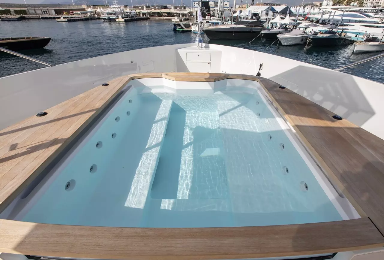 Alluria by Benetti - Special Offer for a private Superyacht Charter in Sibenik with a crew