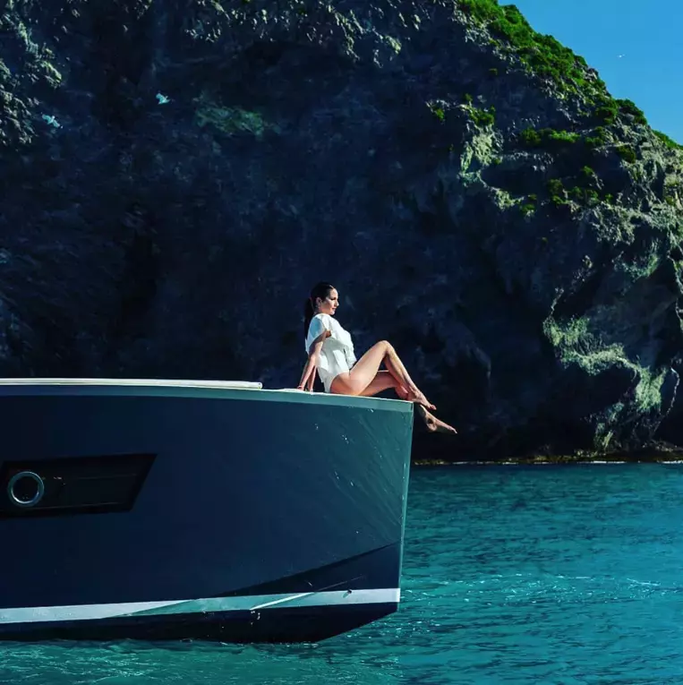 Maverik by Tesoro - Special Offer for a private Power Boat Rental in St-Jean-Cap-Ferrat with a crew