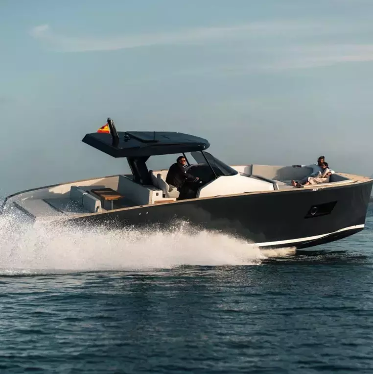 Maverik by Tesoro - Special Offer for a private Power Boat Rental in Antibes with a crew