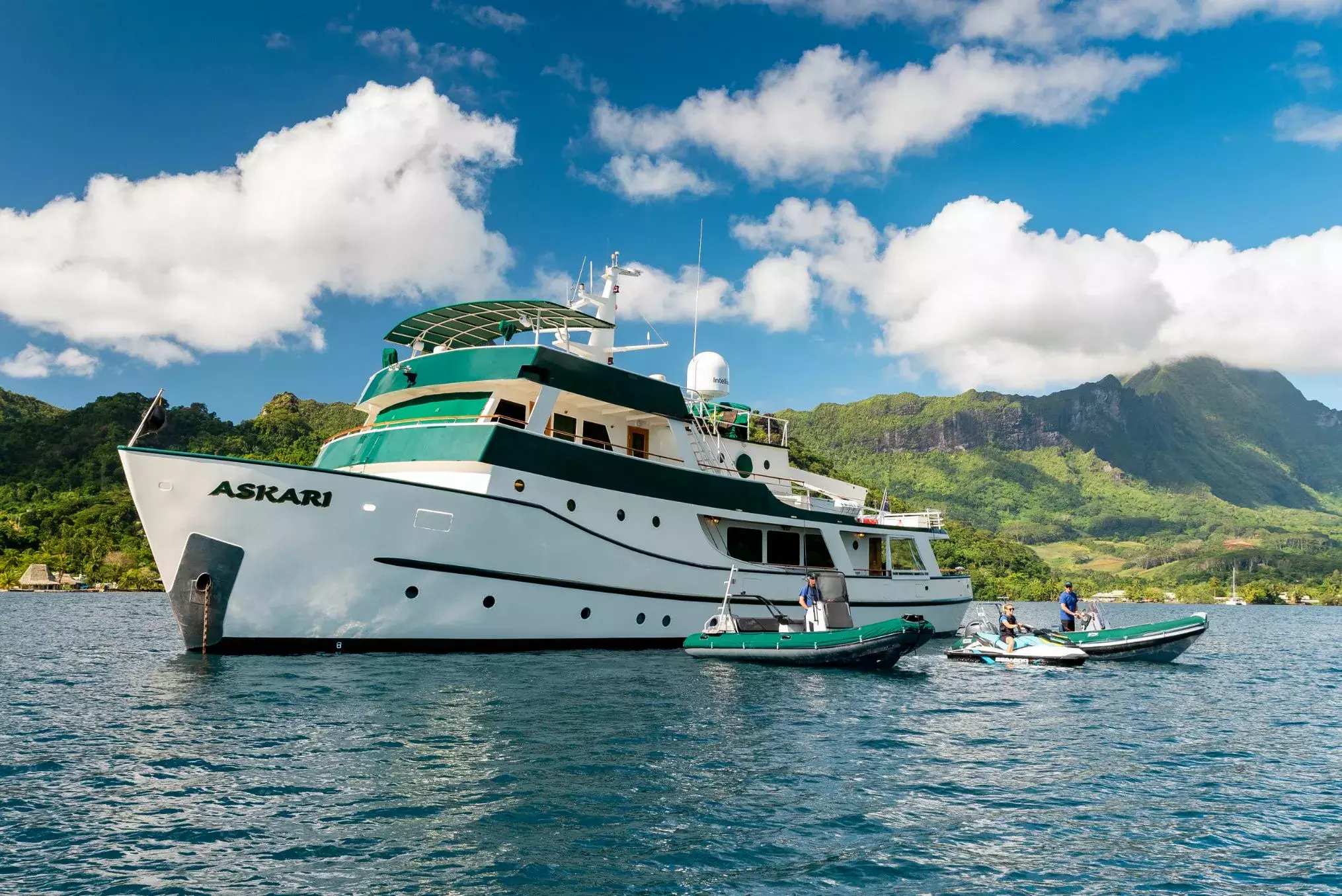 Askari by Sermons - Top rates for a Charter of a private Motor Yacht in French Polynesia