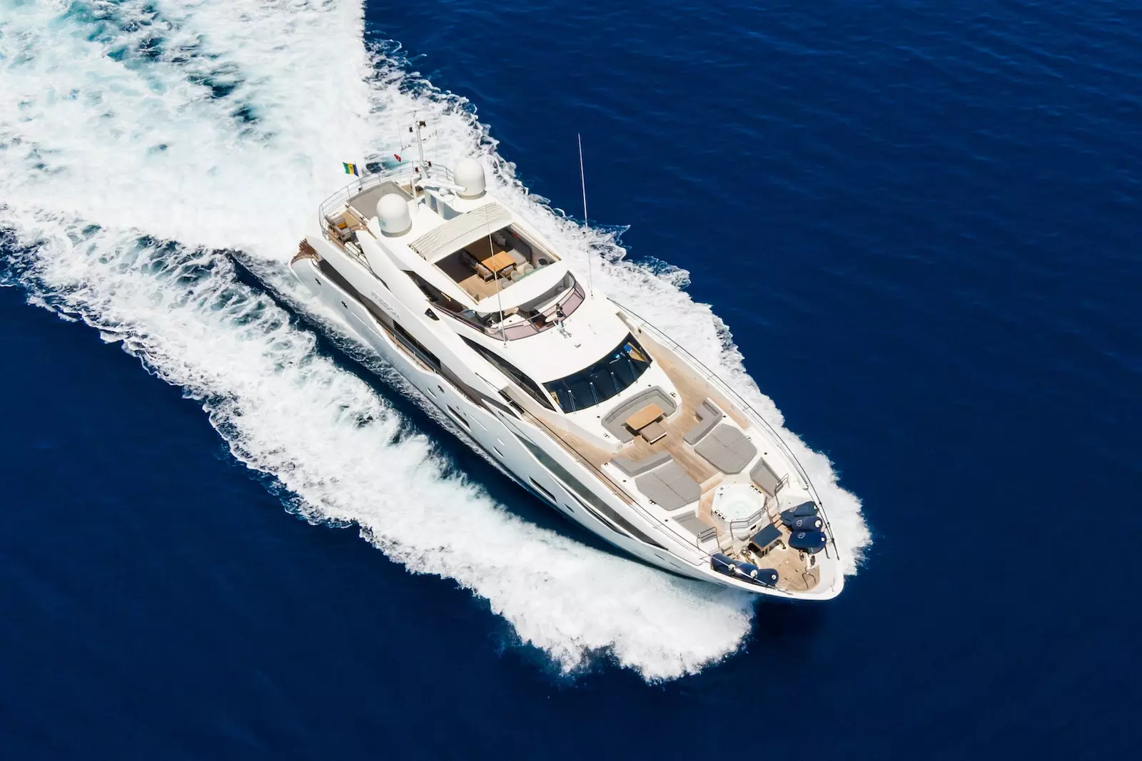 Freedom by Sunseeker - Special Offer for a private Superyacht Charter in Zakynthos with a crew