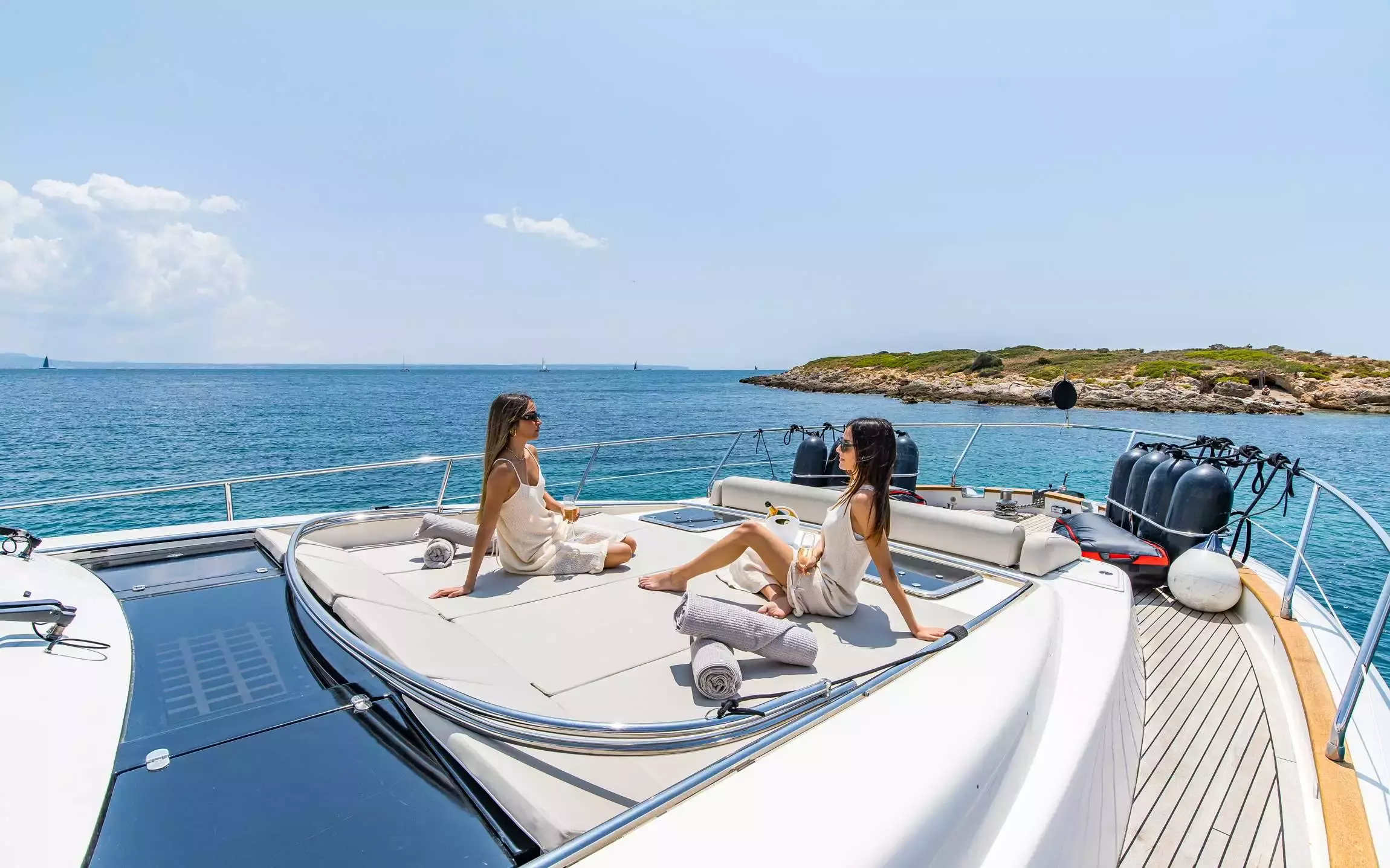 Parodia by Couach - Special Offer for a private Motor Yacht Charter in Formentera with a crew