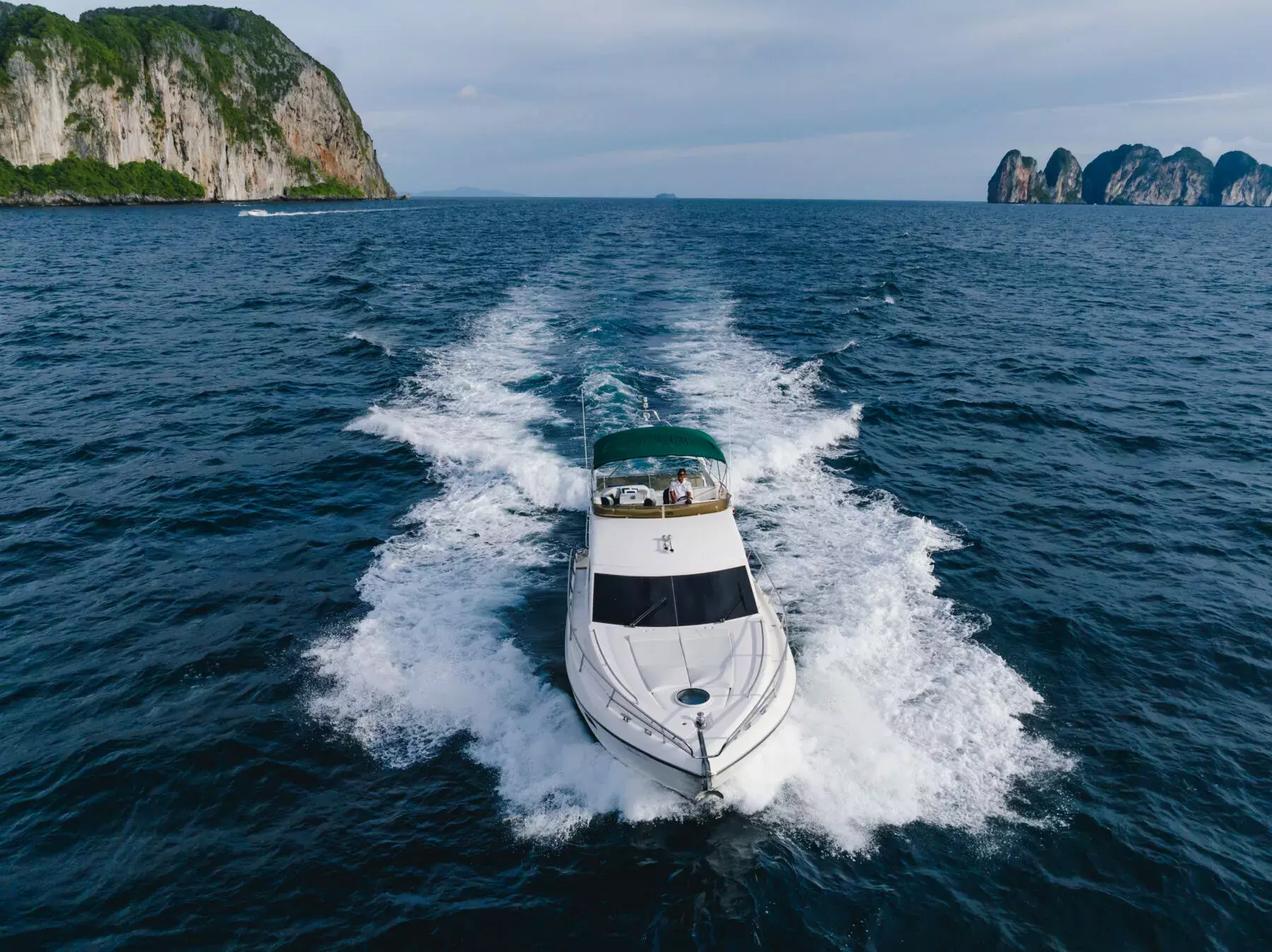 Jelly Bear by Princess - Special Offer for a private Motor Yacht Charter in Phuket with a crew