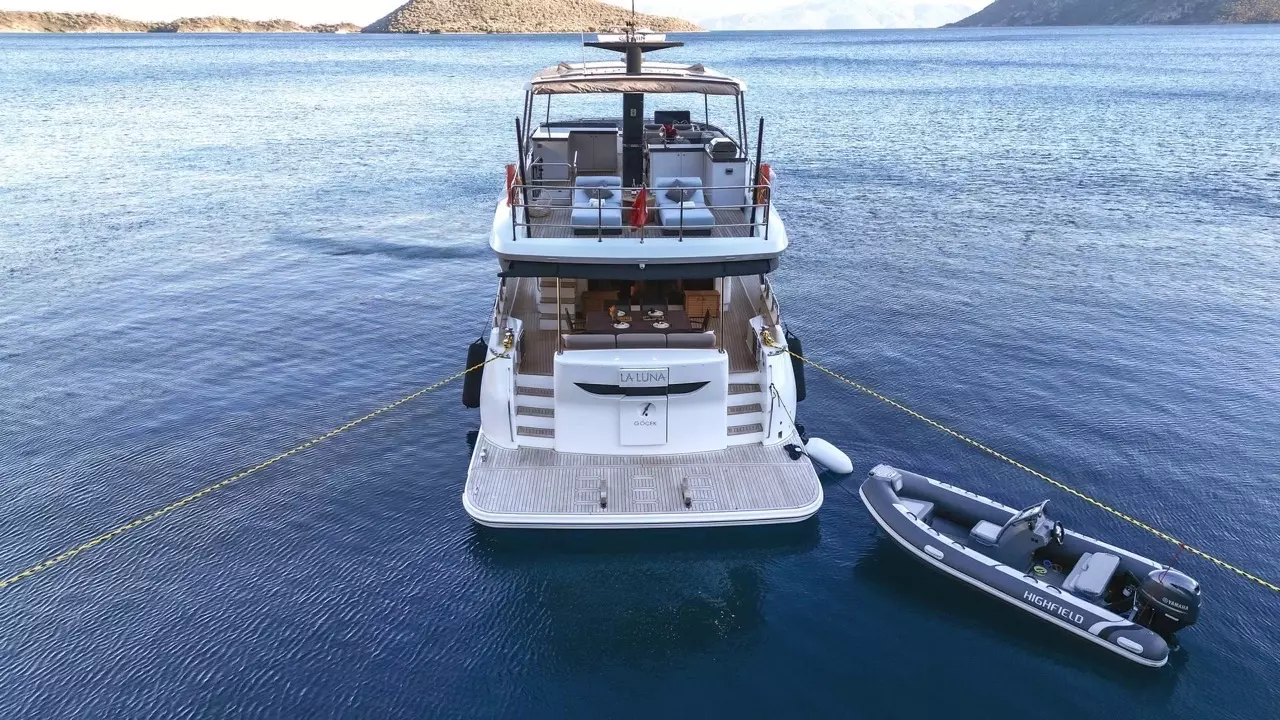 La Luna by Sirena Yachts - Special Offer for a private Motor Yacht Charter in Mykonos with a crew