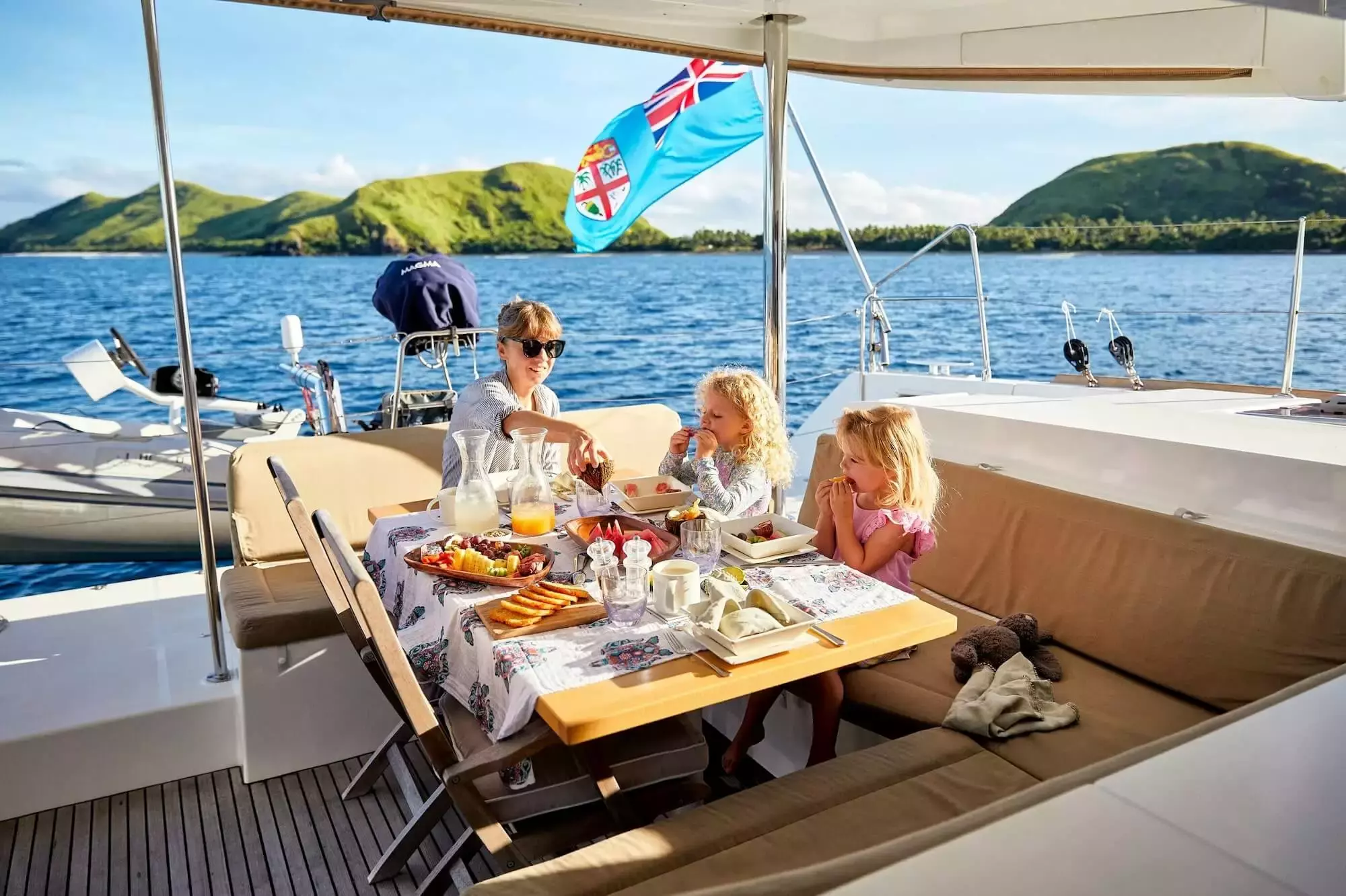 Boatcrowd
