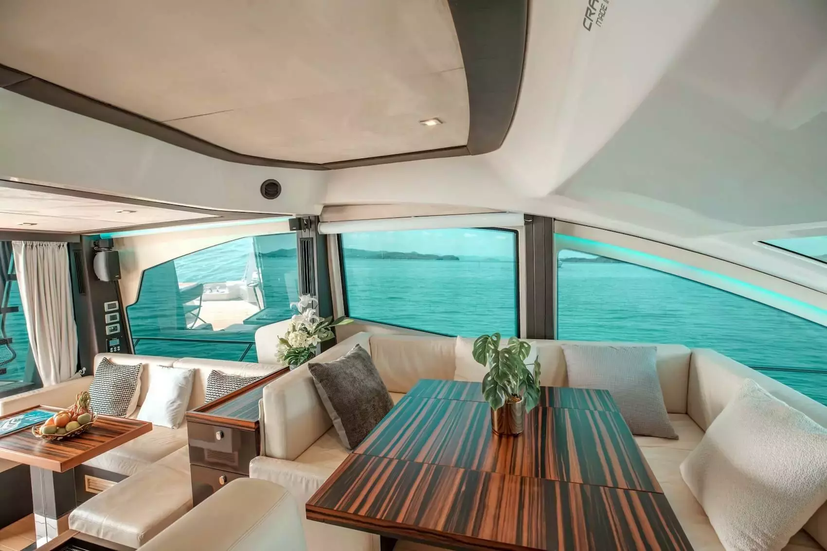 Boatcrowd