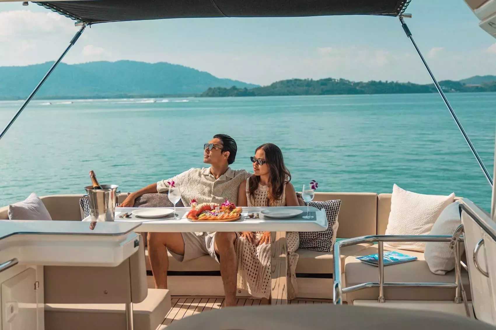 Boatcrowd
