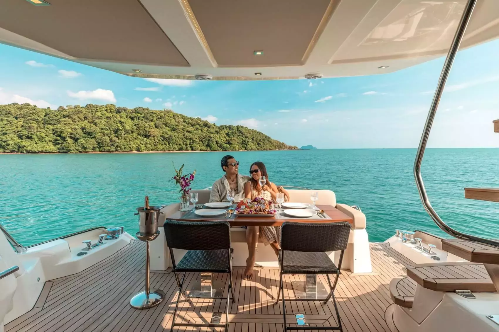 Boatcrowd