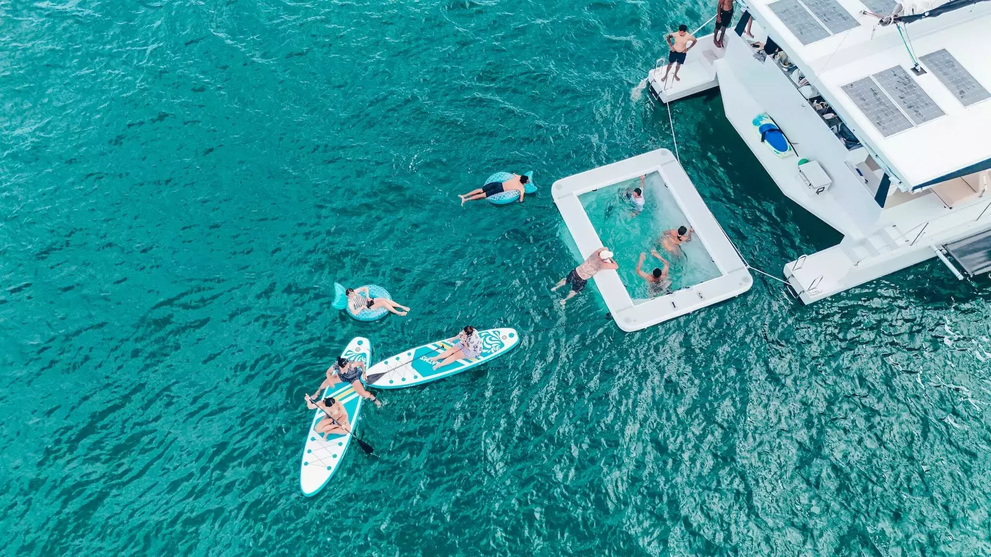 Boatcrowd
