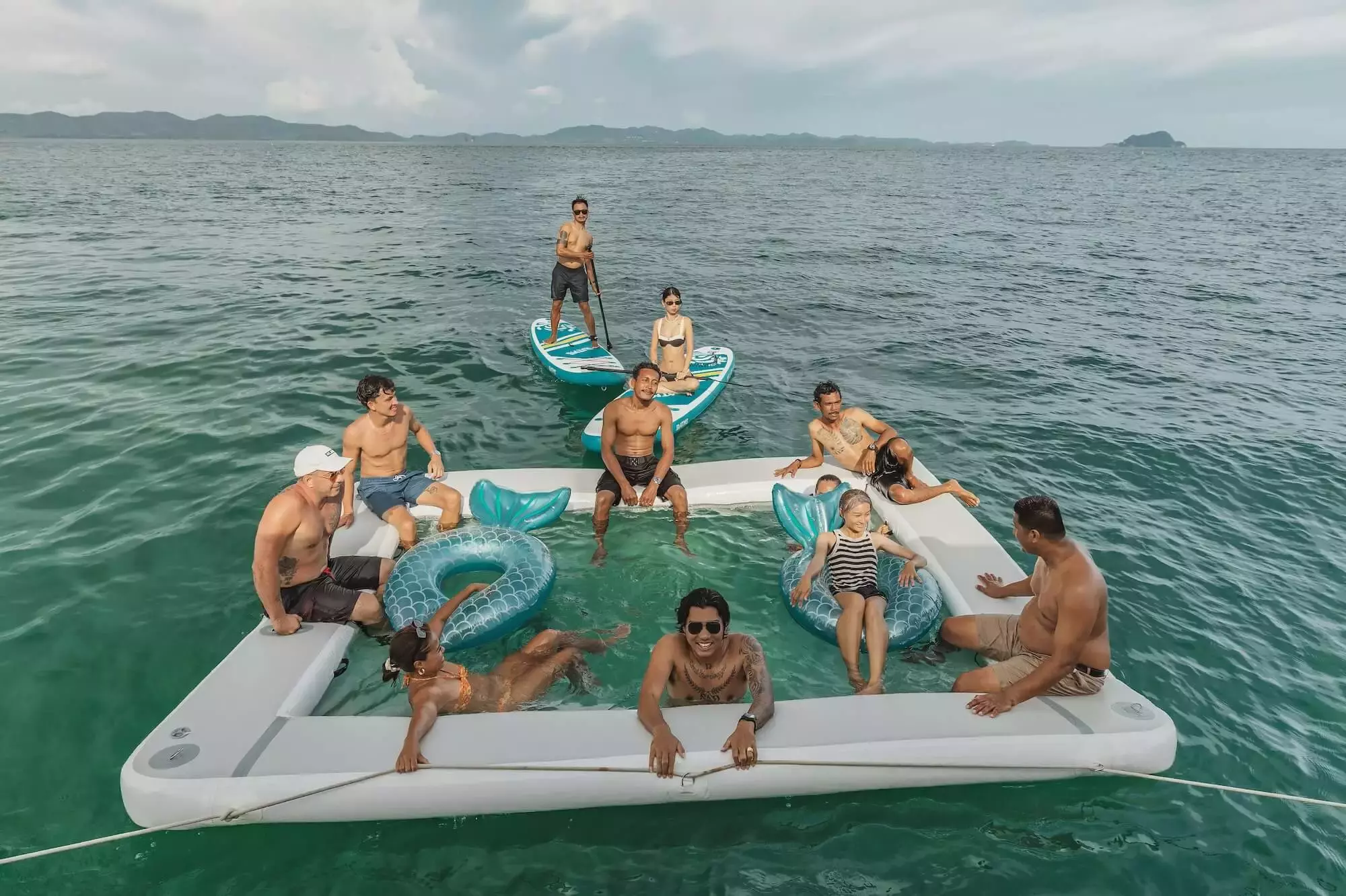 Boatcrowd