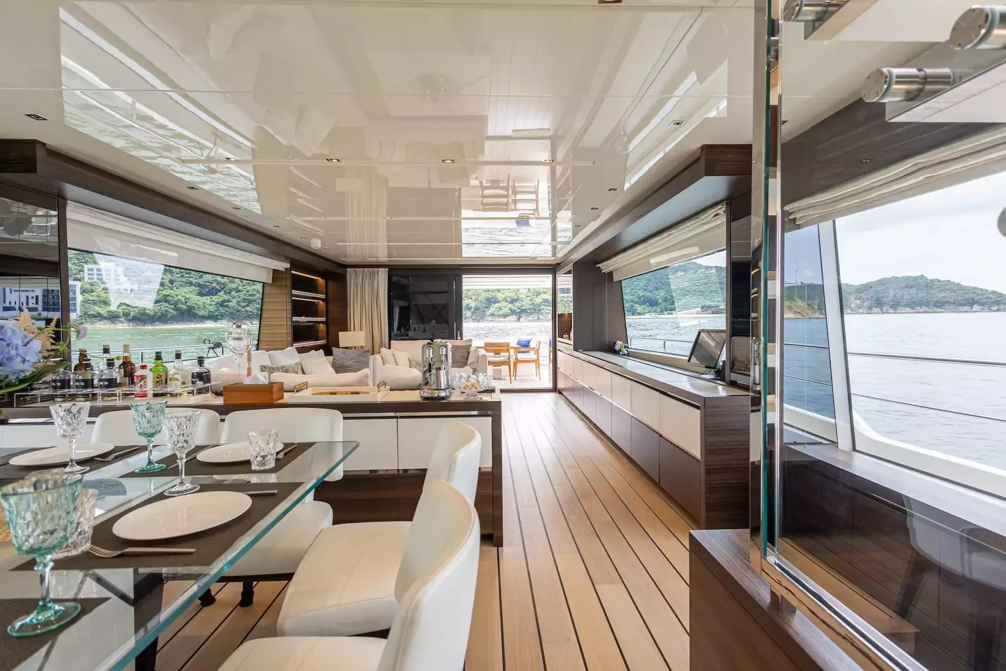 Boatcrowd