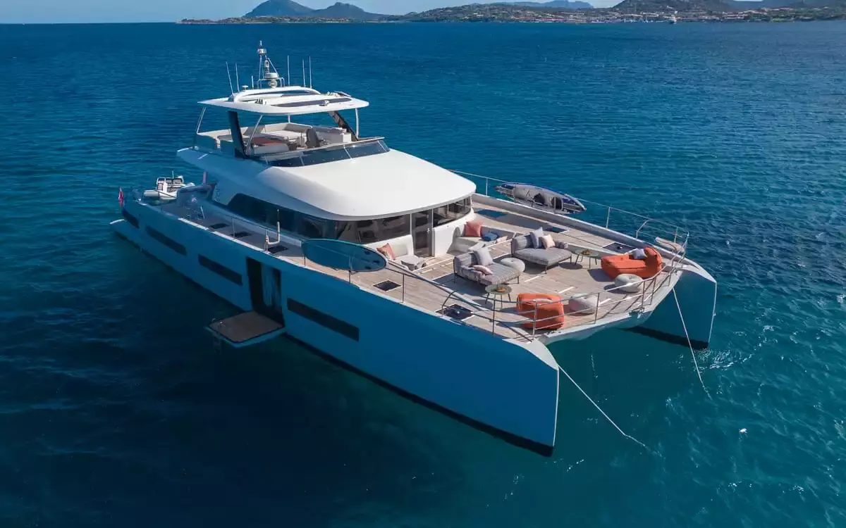 Zenit by Lagoon - Special Offer for a private Luxury Catamaran Charter in Tortola with a crew