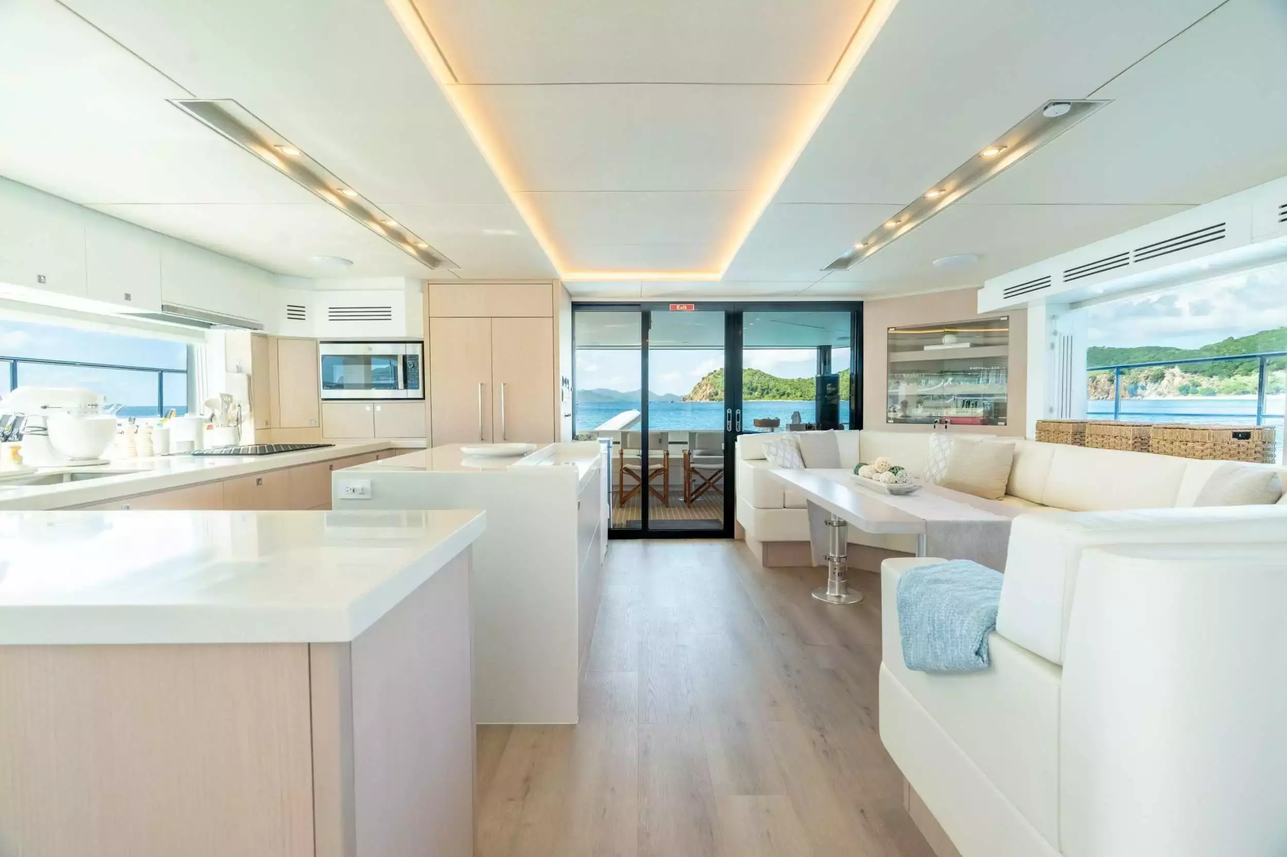 Forever Young by Two Oceans - Special Offer for a private Power Catamaran Charter in Jost Van Dyke with a crew