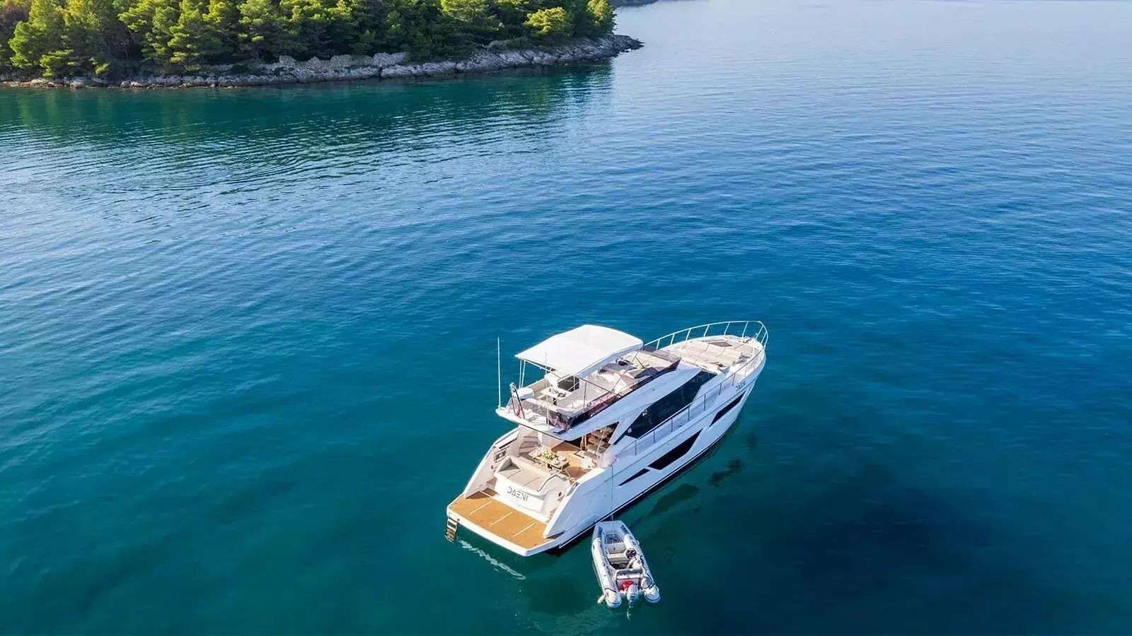 Boat Rental and Yacht Charter at the best yachting destinations around the world