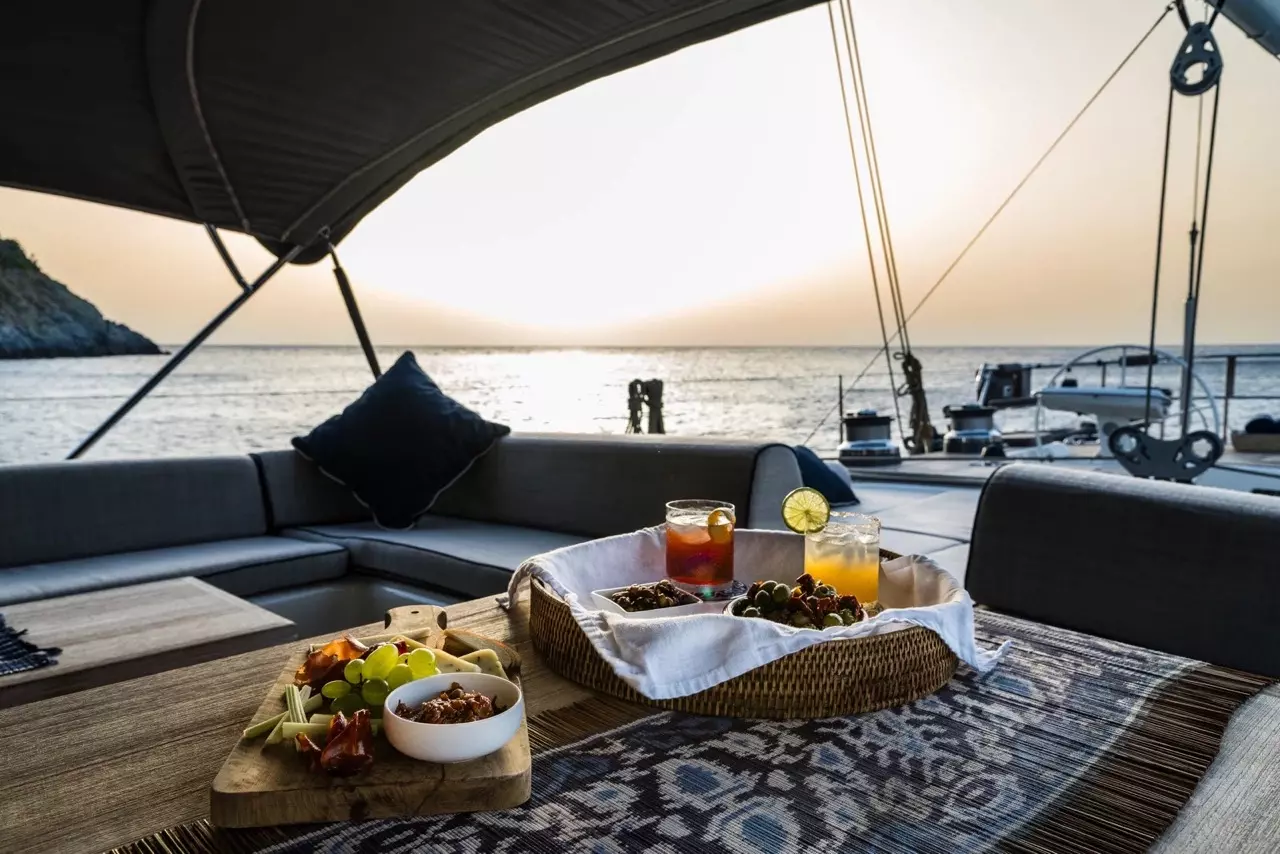 Acaia by Southern Wind - Top rates for a Charter of a private Motor Sailer in French Polynesia