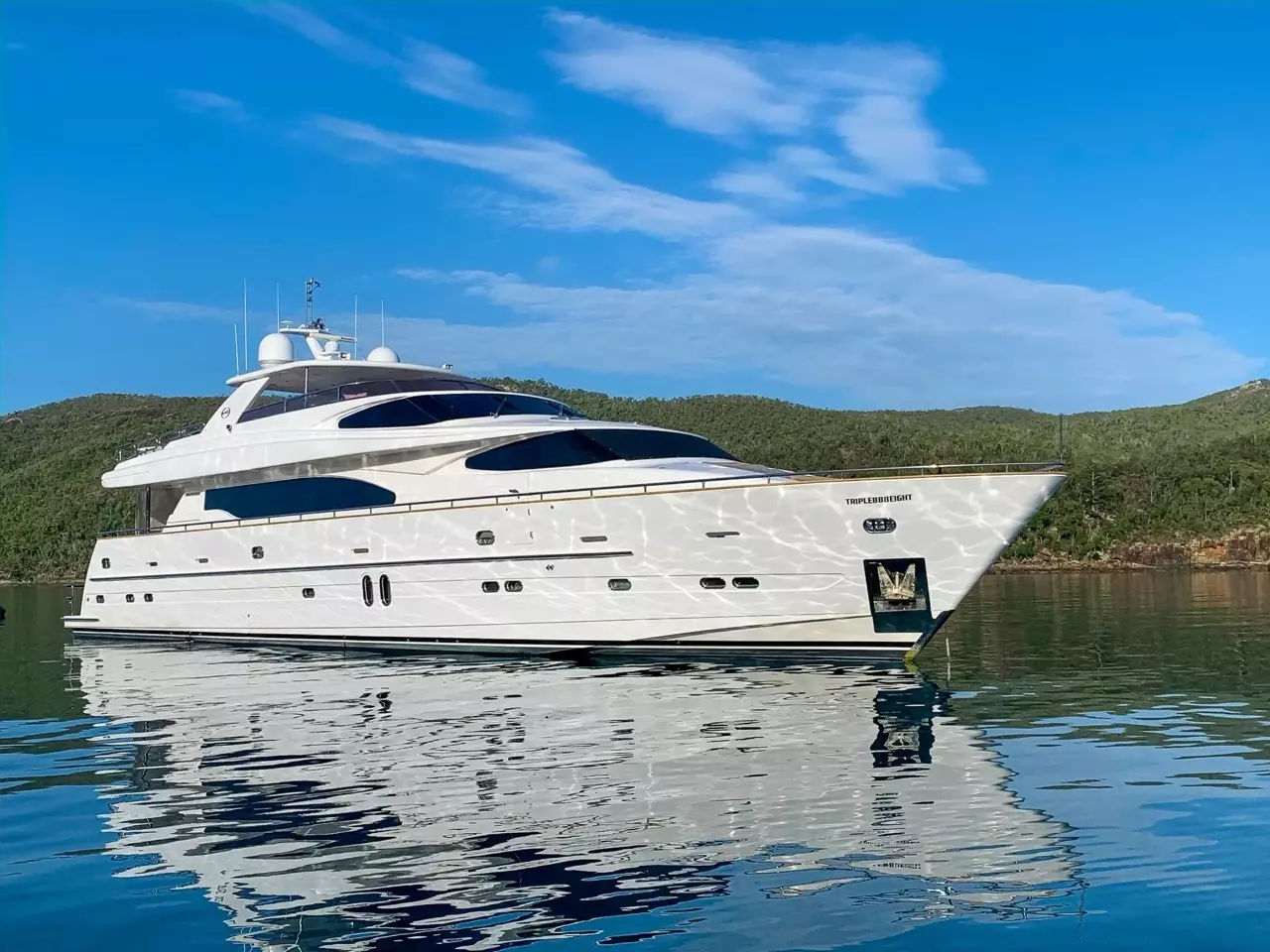 Triple 888 by Horizon - Special Offer for a private Motor Yacht Charter in Perth with a crew