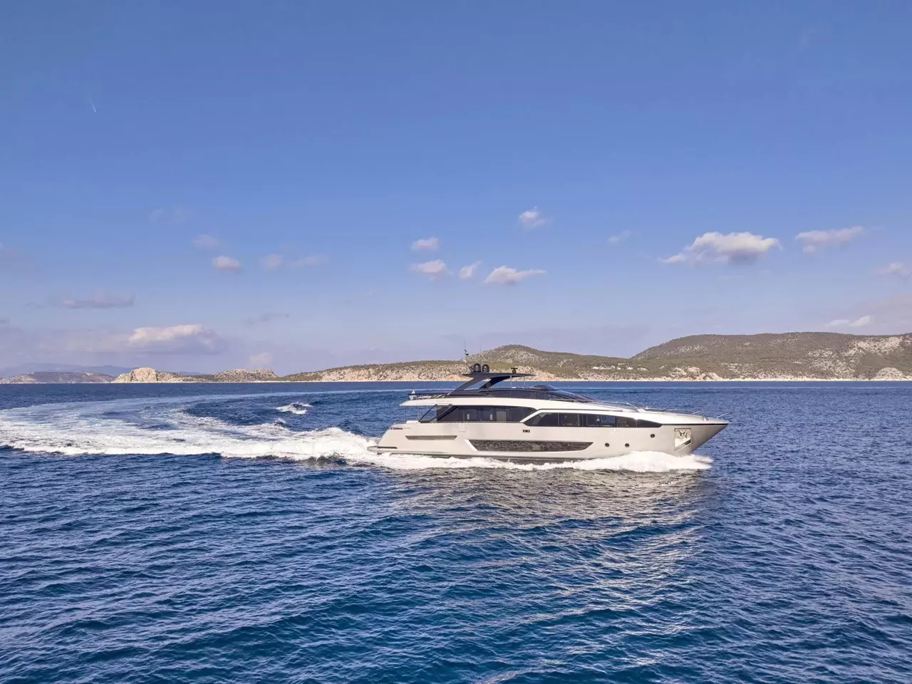 Boat Rental and Yacht Charter at the best yachting destinations around the world