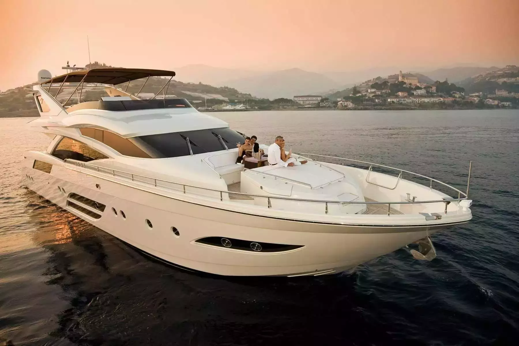 Boat Rental and Yacht Charter at the best yachting destinations around the world