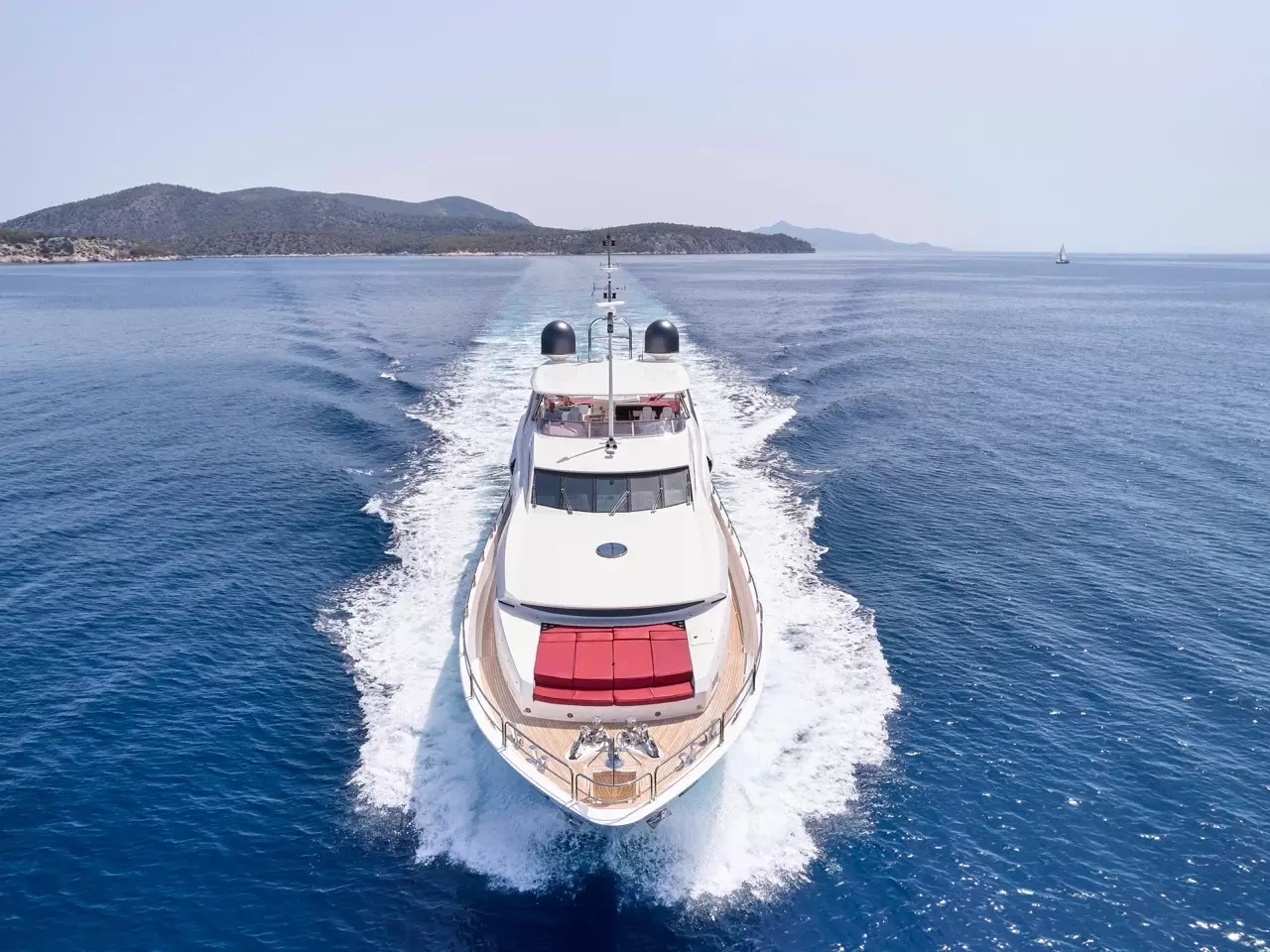 White Pearl I by Sunseeker - Special Offer for a private Superyacht Charter in Rhodes with a crew
