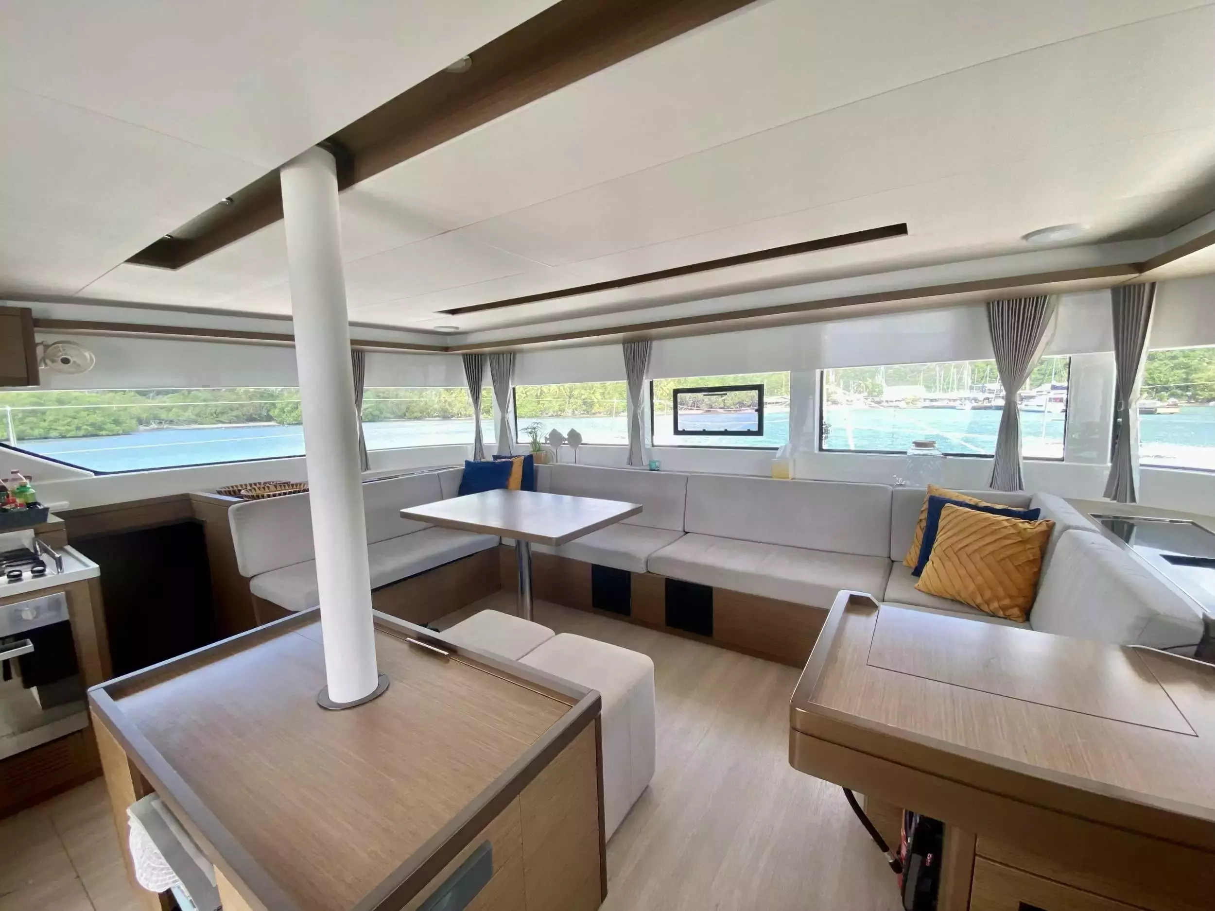 Boatcrowd