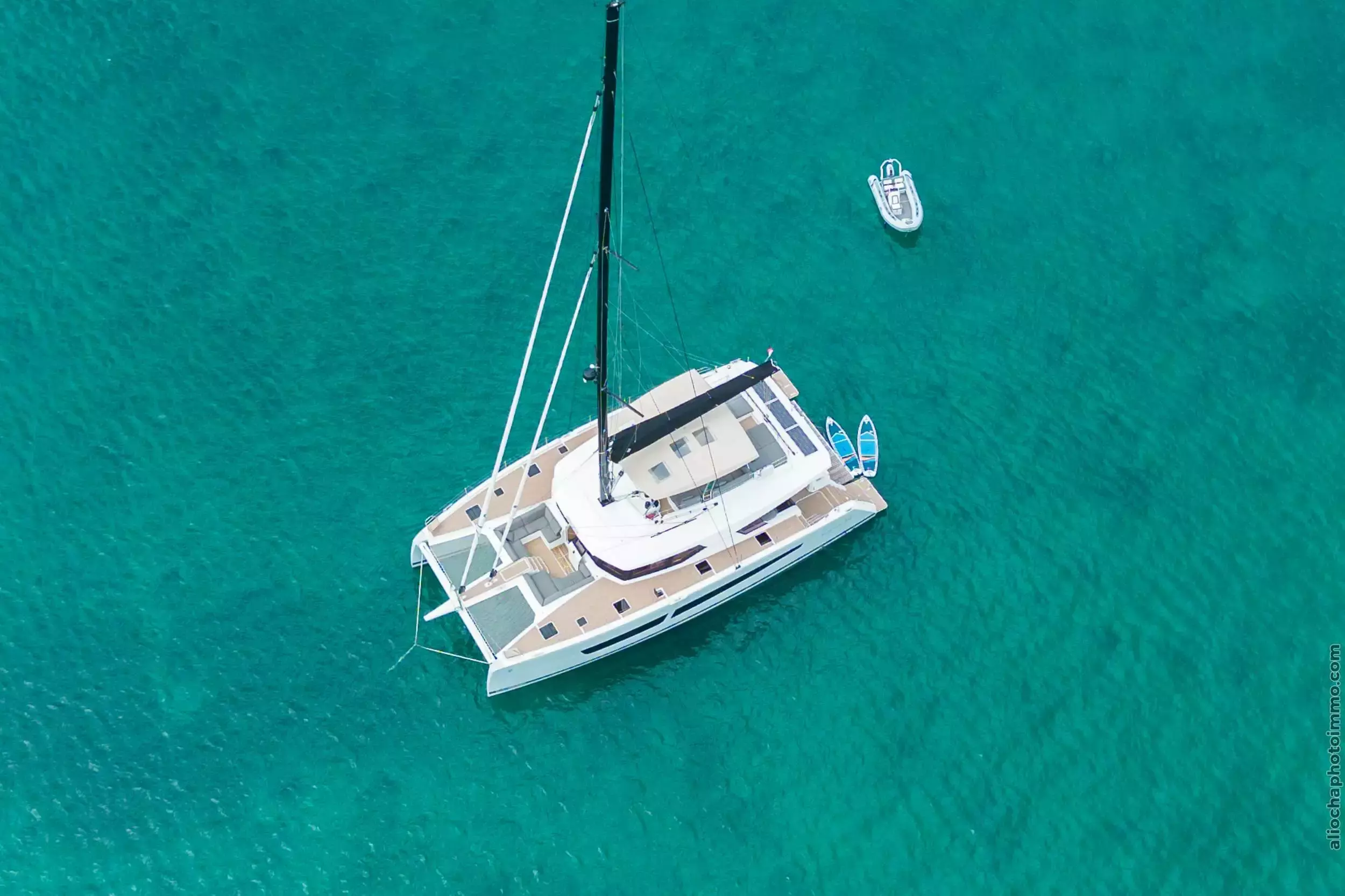Boatcrowd