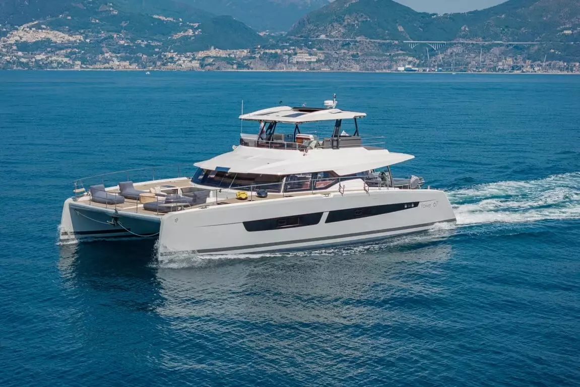 Boat Rental and Yacht Charter at the best yachting destinations around the world